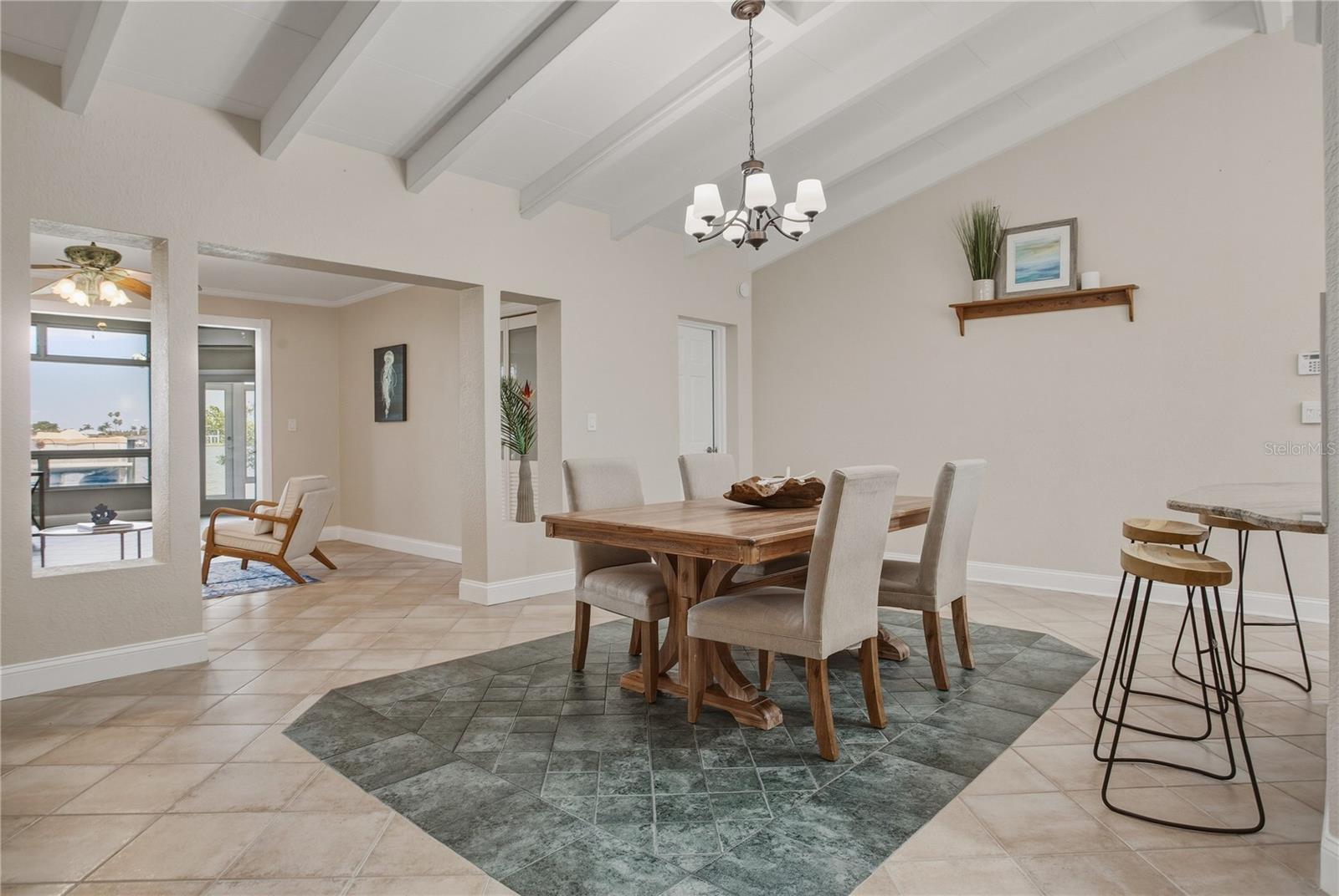 324 173RD AVE E, NORTH REDINGTON BEACH, FL, 33708