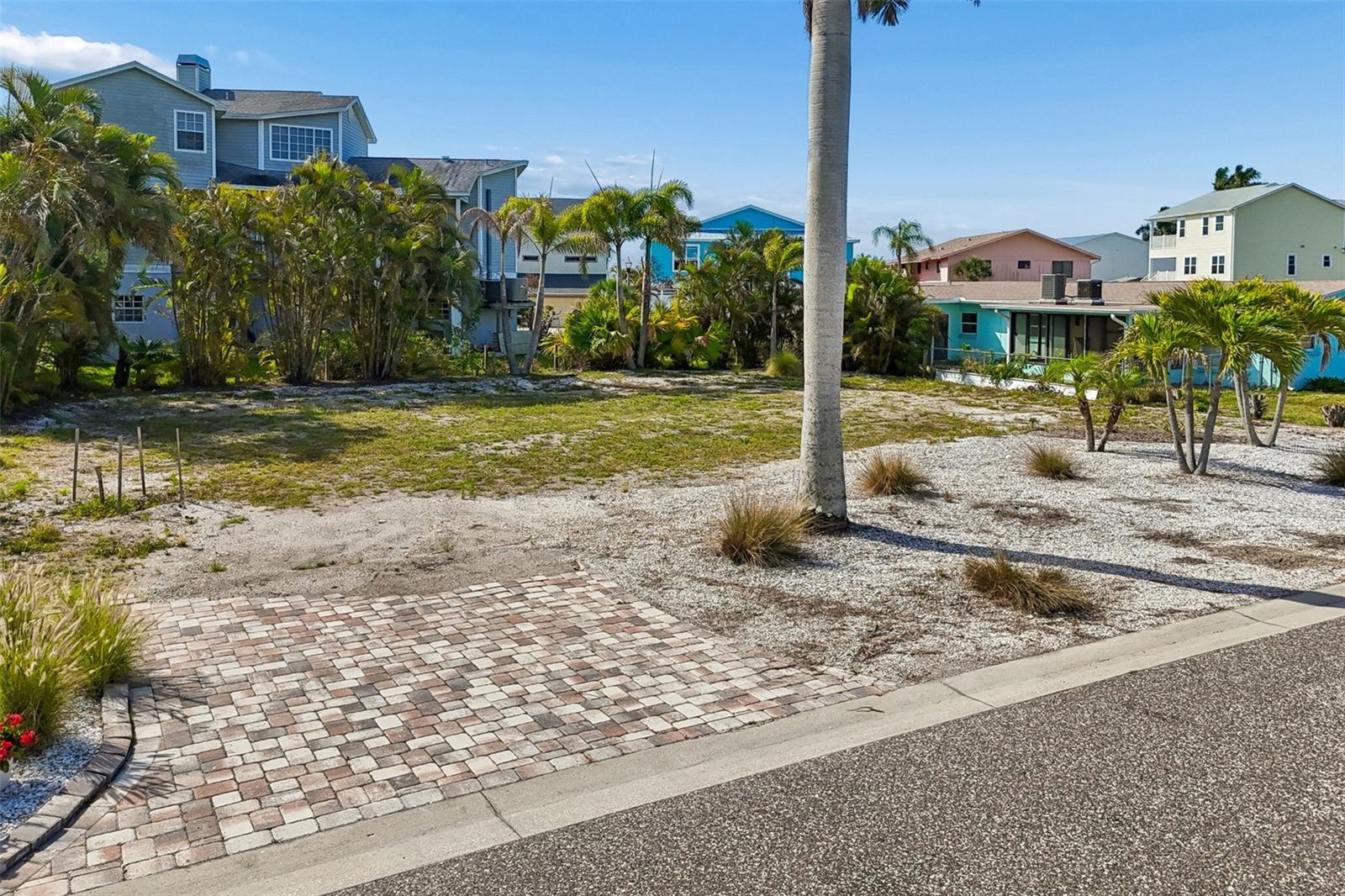 211 176TH TERRACE DR E, REDINGTON SHORES, FL, 33708