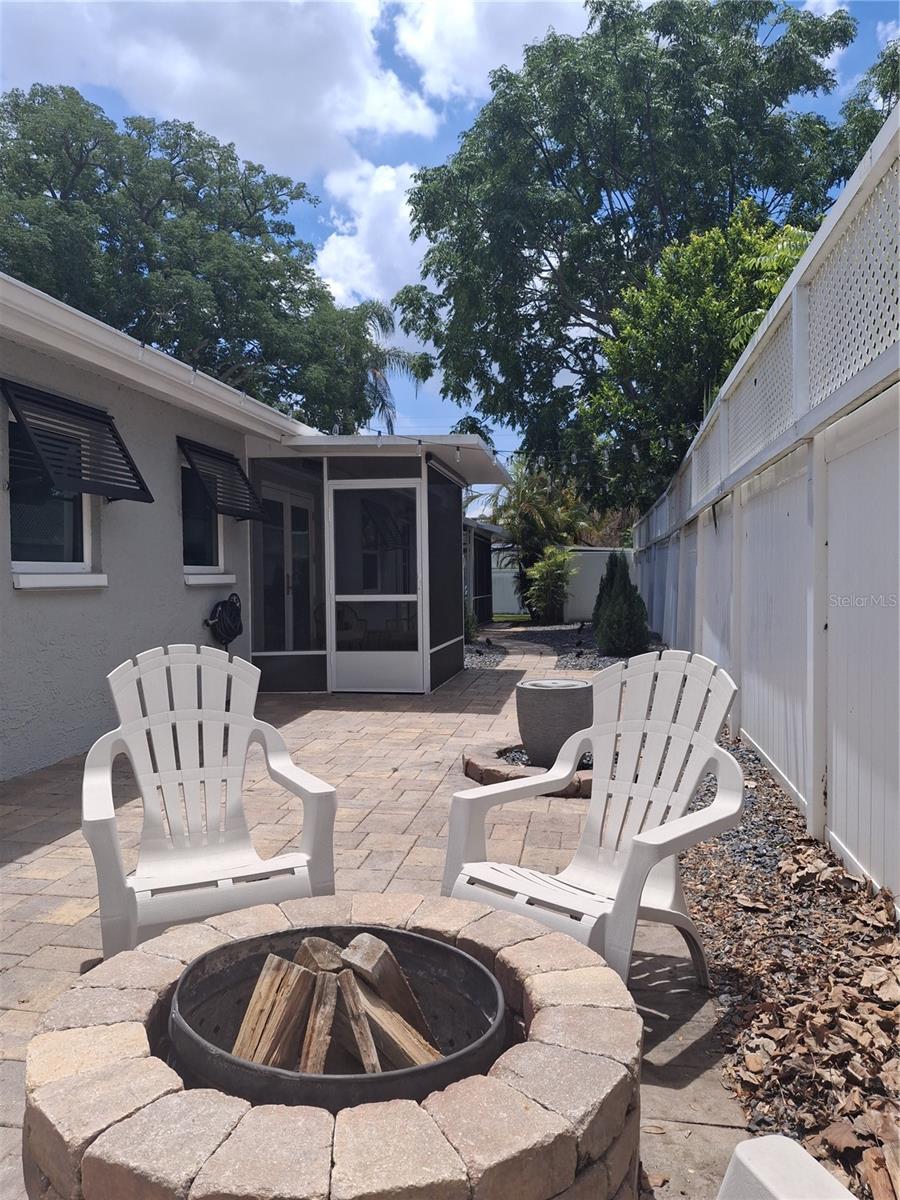 1150 48TH ST N, ST PETERSBURG, FL, 33713