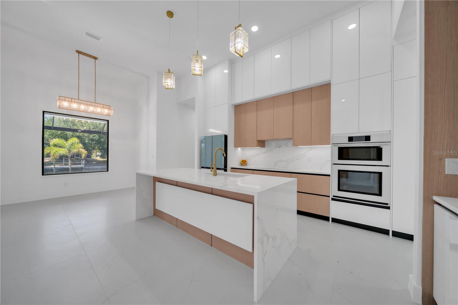 1114 SW 8TH PL, CAPE CORAL, FL, 33991