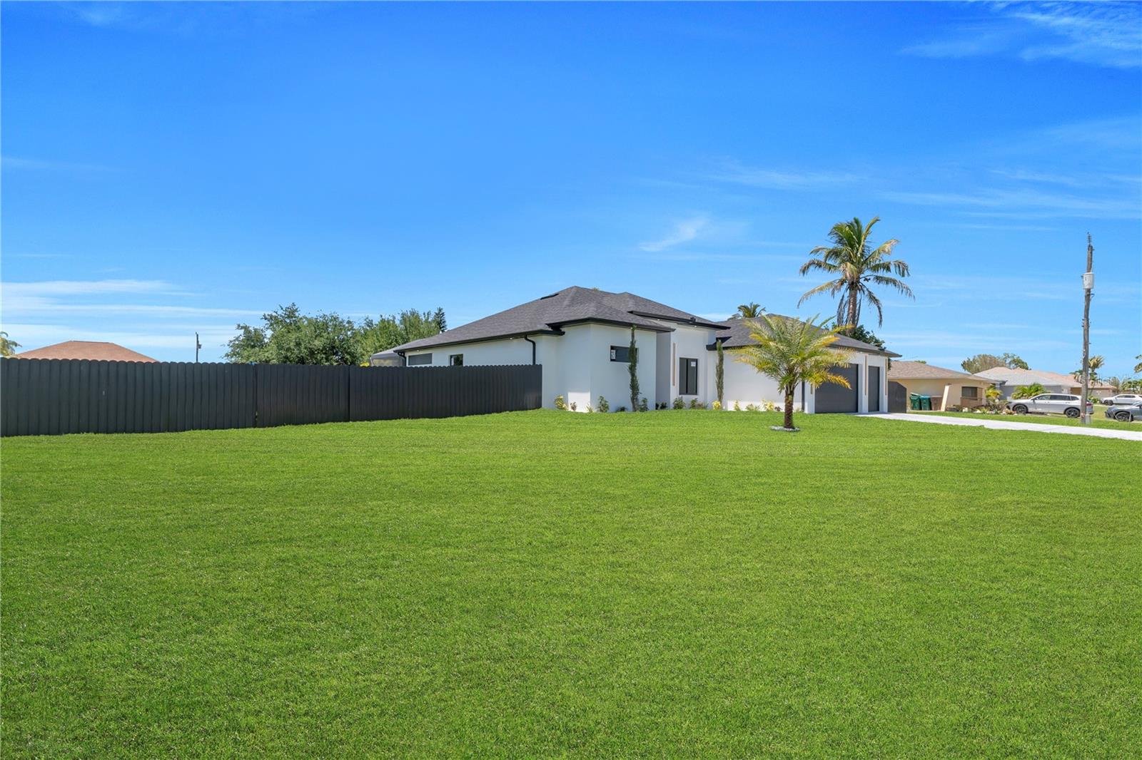 1114 SW 8TH PL, CAPE CORAL, FL, 33991