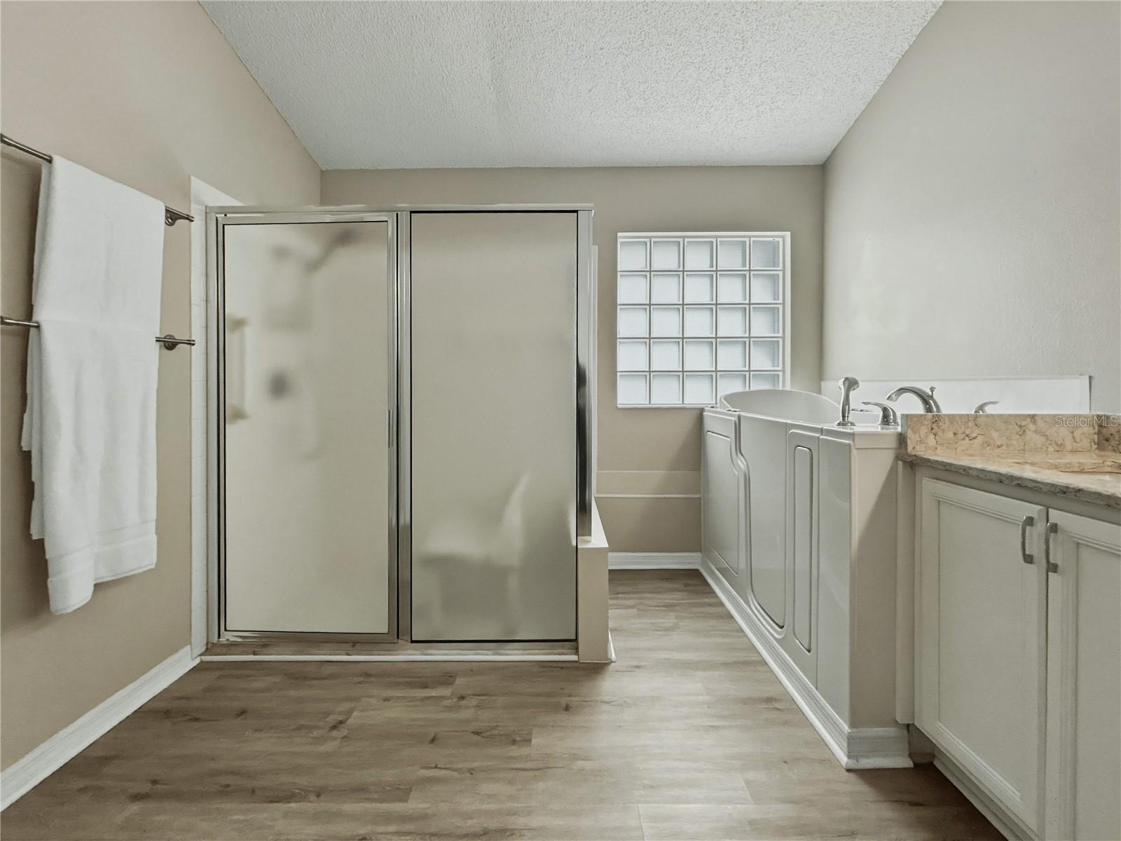 2309 E DEL WEBB BLVD, SUN CITY CENTER, FL, 33573