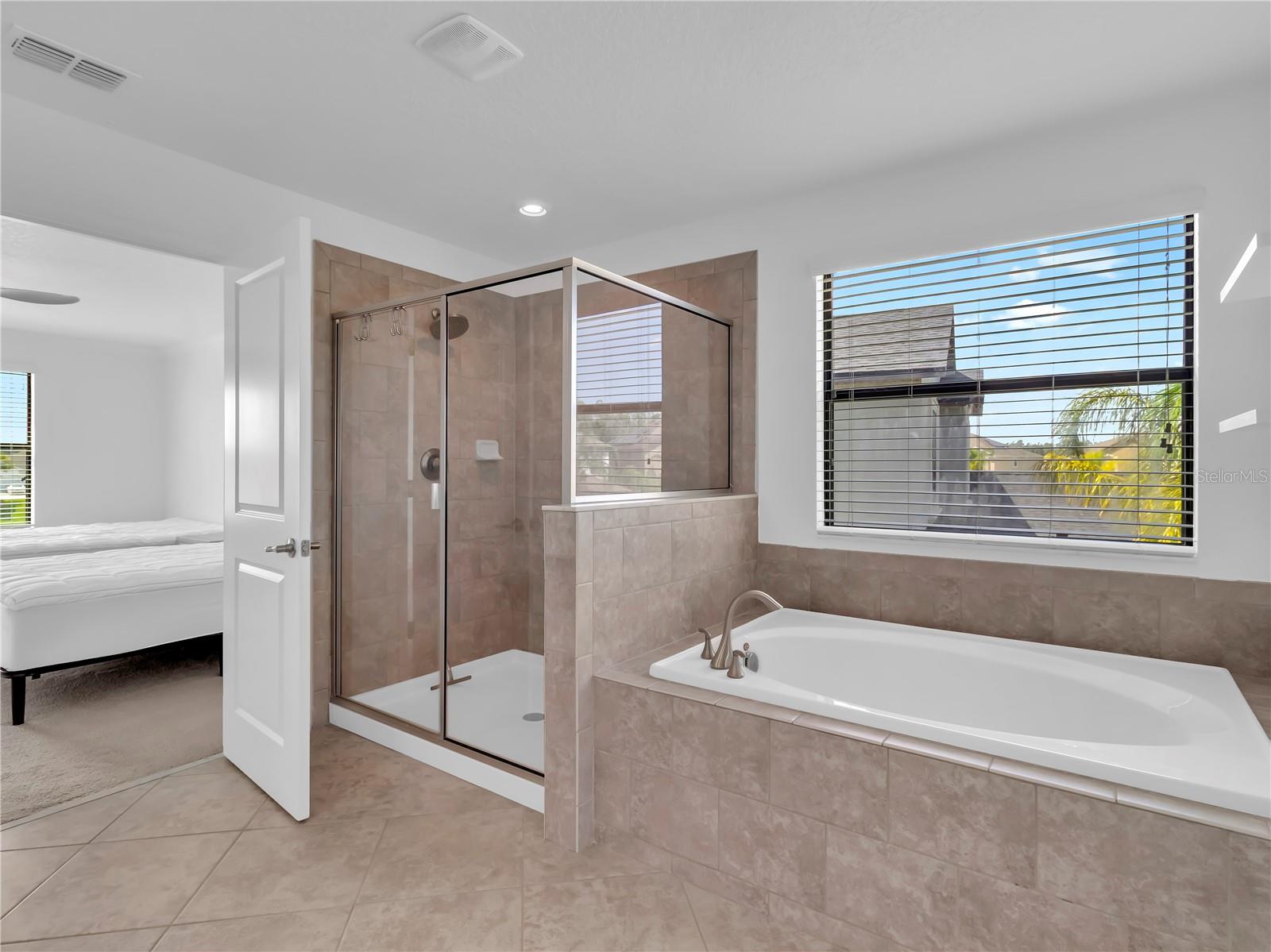 5052 IVORY STONE DR, WIMAUMA, FL, 33598