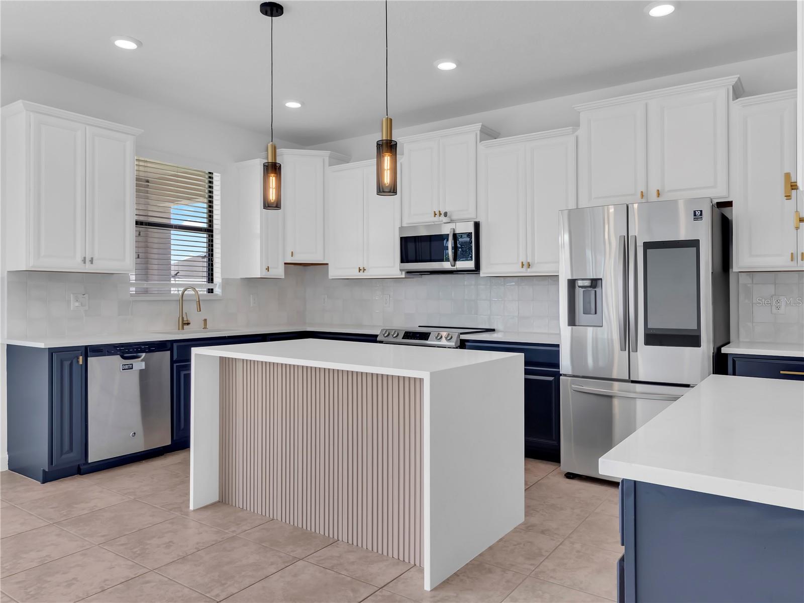 5052 IVORY STONE DR, WIMAUMA, FL, 33598