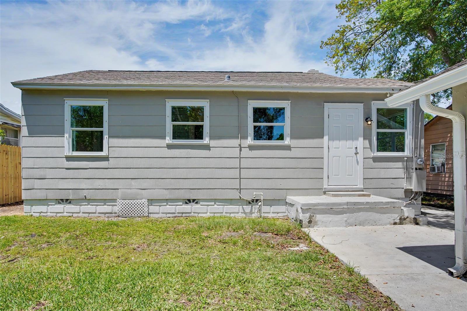 850 18TH AVE S, ST PETERSBURG, FL, 33705