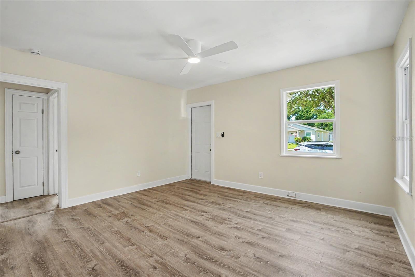 850 18TH AVE S, ST PETERSBURG, FL, 33705