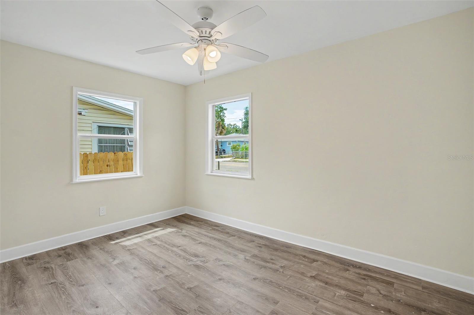 850 18TH AVE S, ST PETERSBURG, FL, 33705