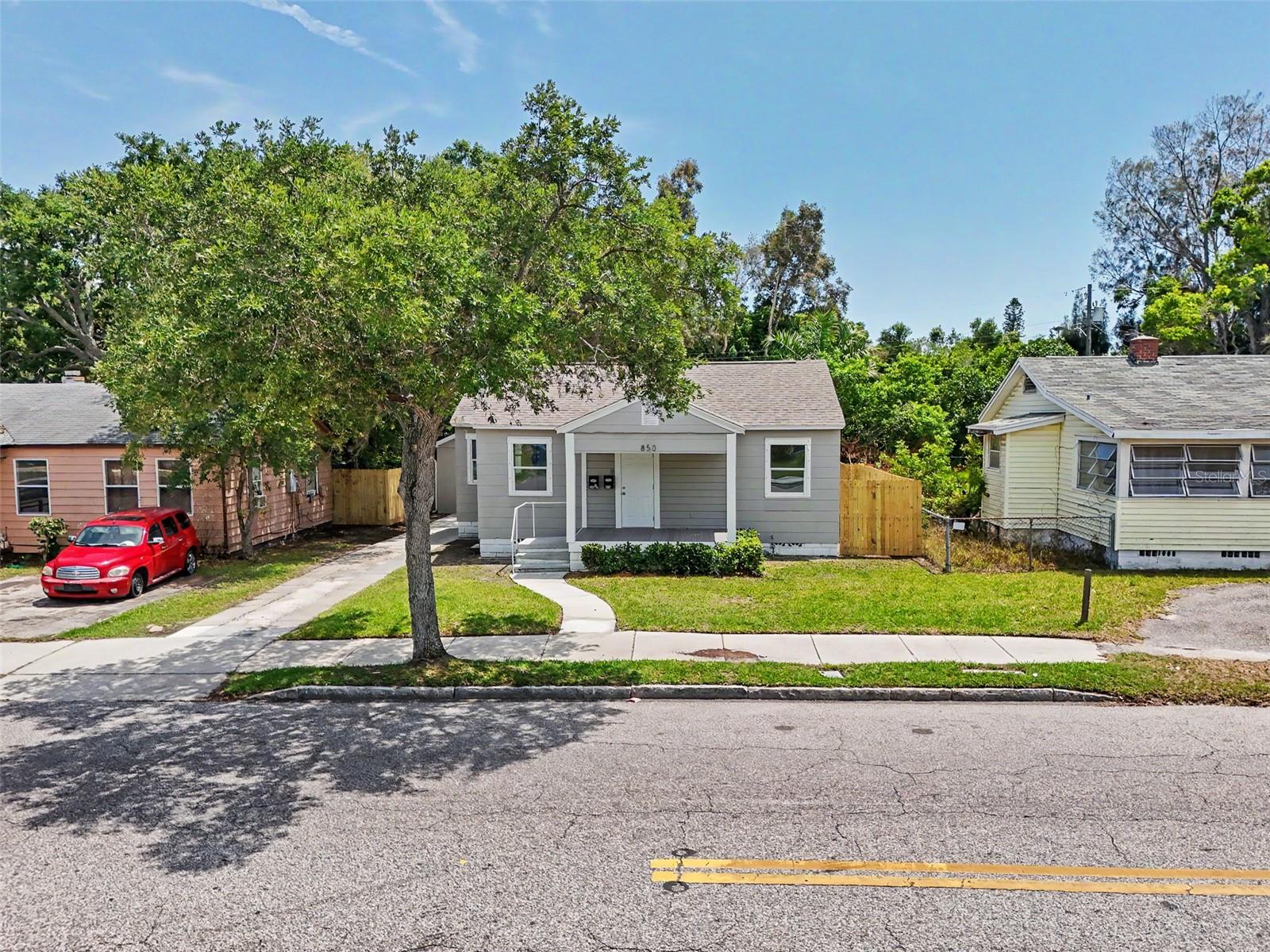 850 18TH AVE S, ST PETERSBURG, FL, 33705