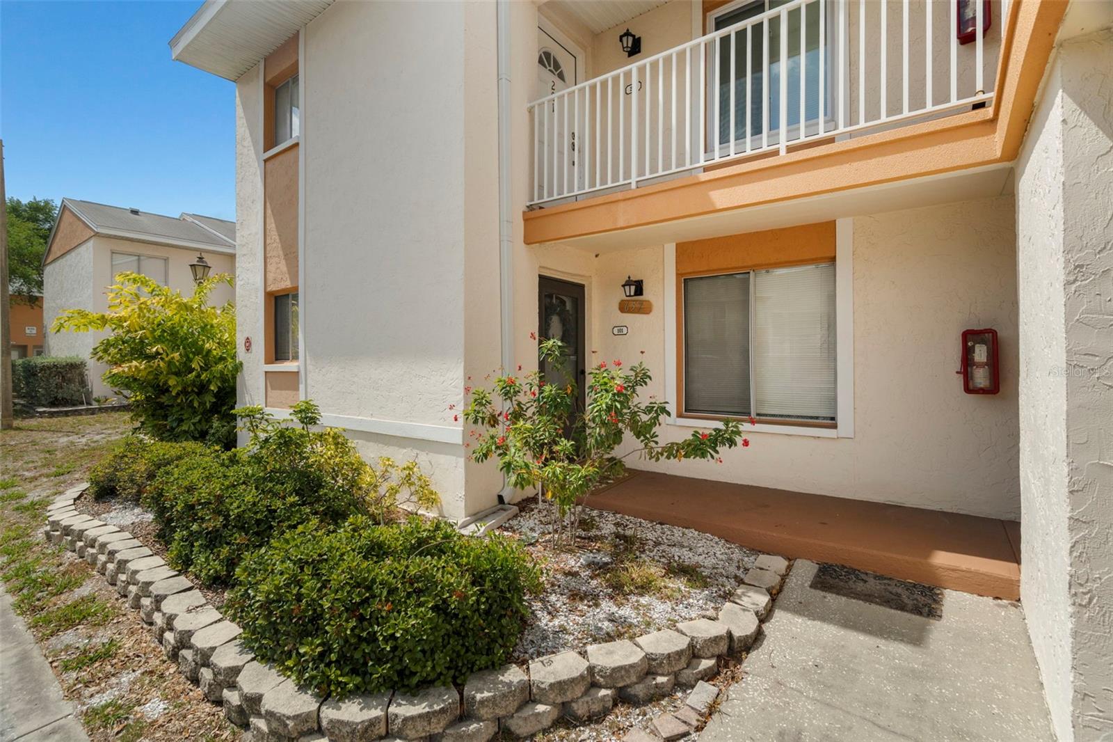 657 99TH AVE N #101, ST PETERSBURG, FL, 33702