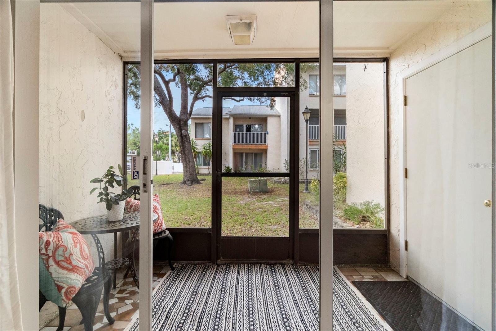 657 99TH AVE N #101, ST PETERSBURG, FL, 33702