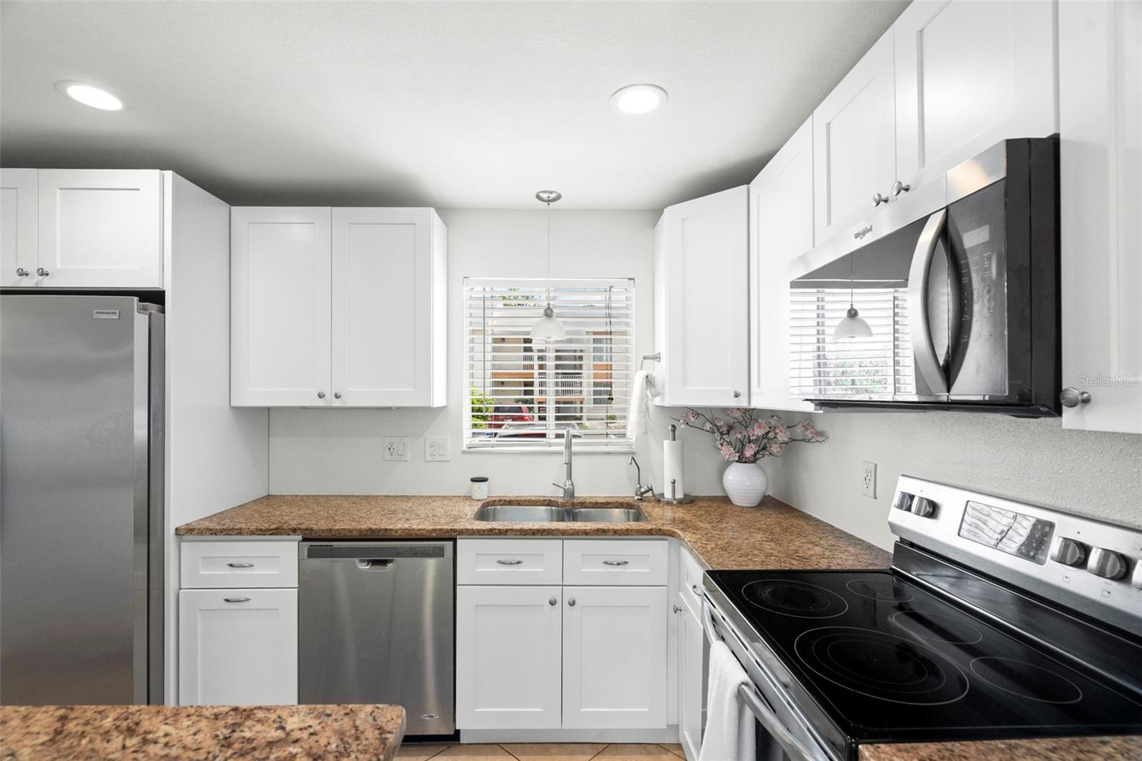 657 99TH AVE N #101, ST PETERSBURG, FL, 33702