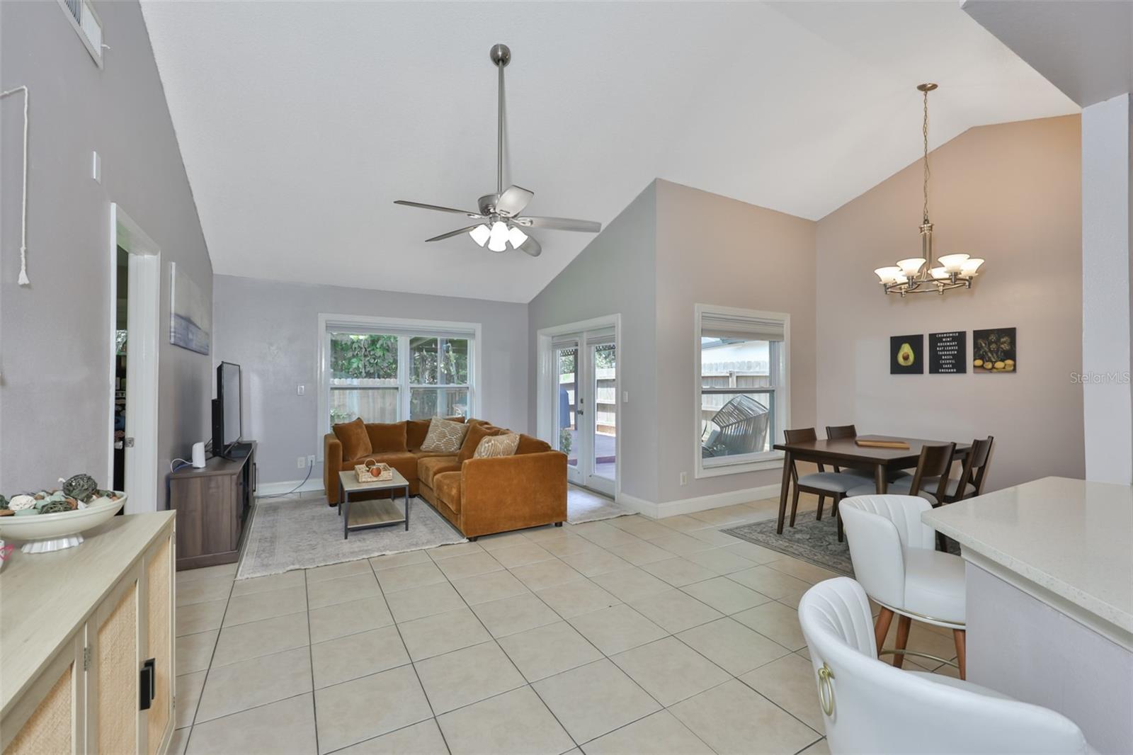12832 COVERDALE DR, TAMPA, FL, 33624