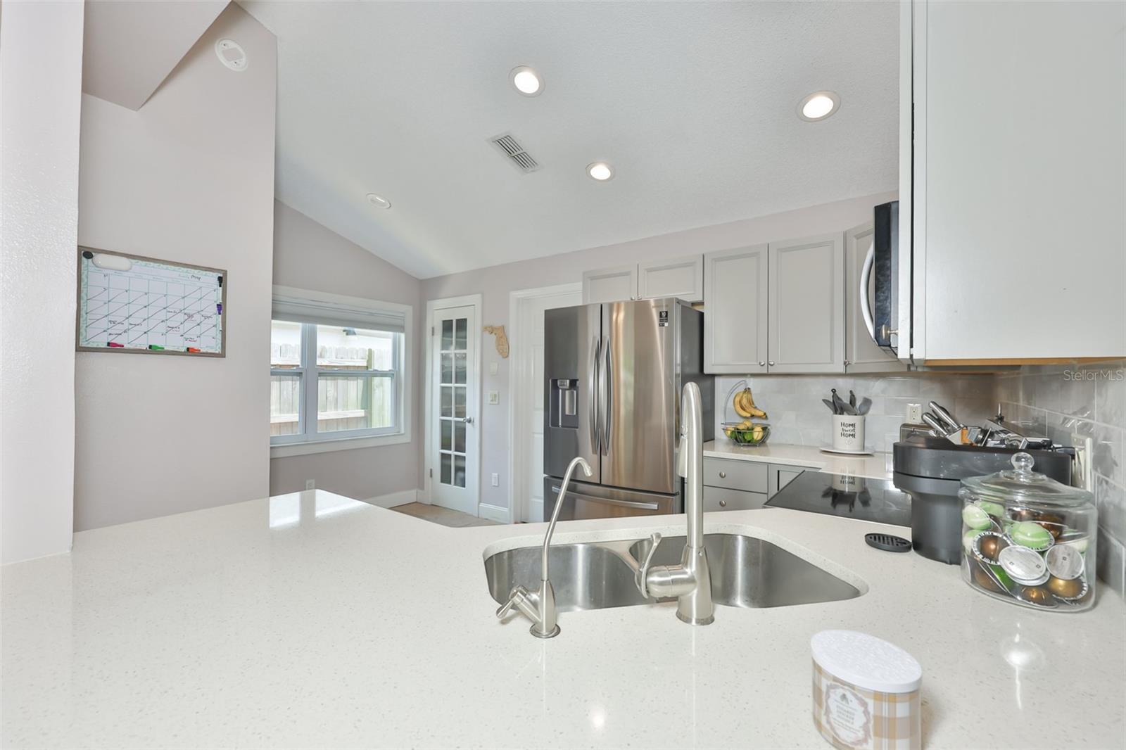 12832 COVERDALE DR, TAMPA, FL, 33624