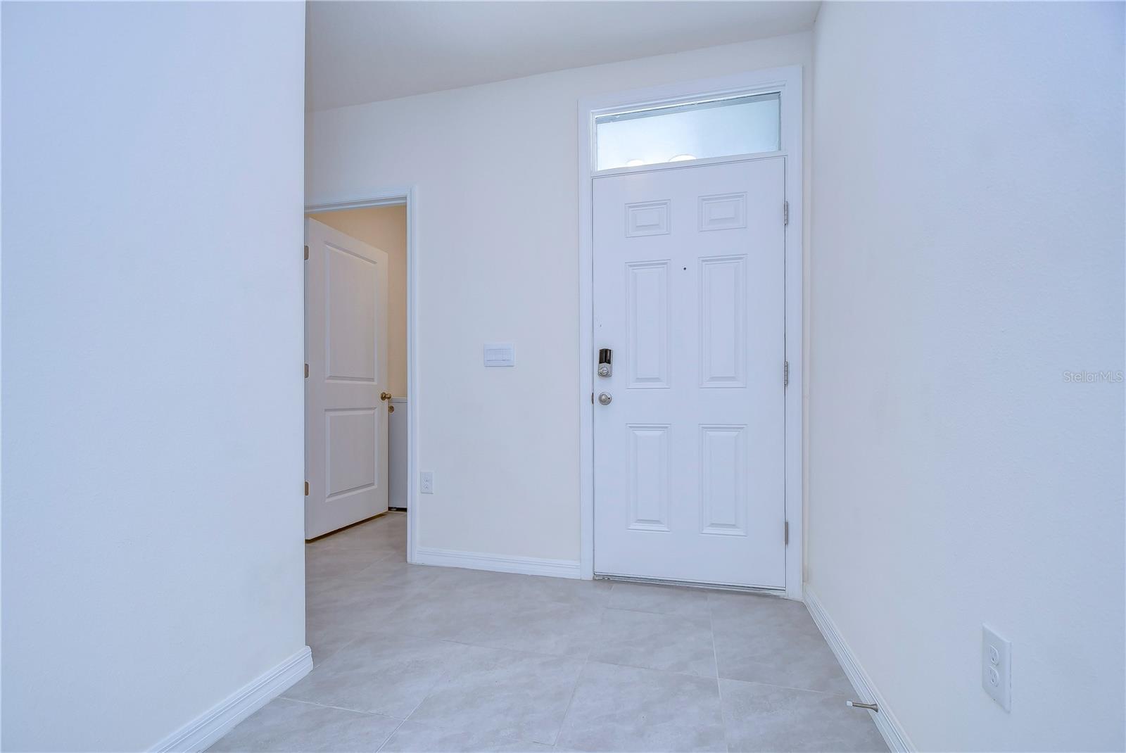 5460 WARRINGTON TOWN PATH, WESLEY CHAPEL, FL, 33545