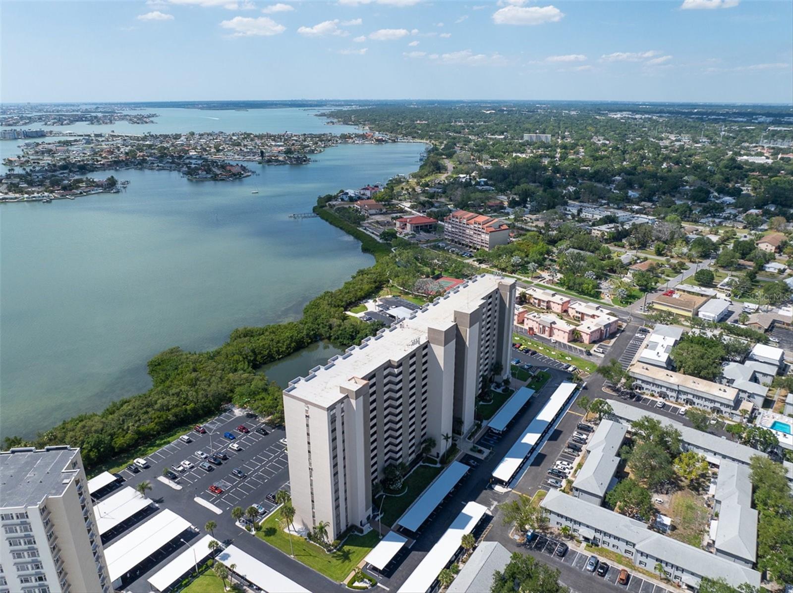 7050 SUNSET DR S #302, SOUTH PASADENA, FL, 33707