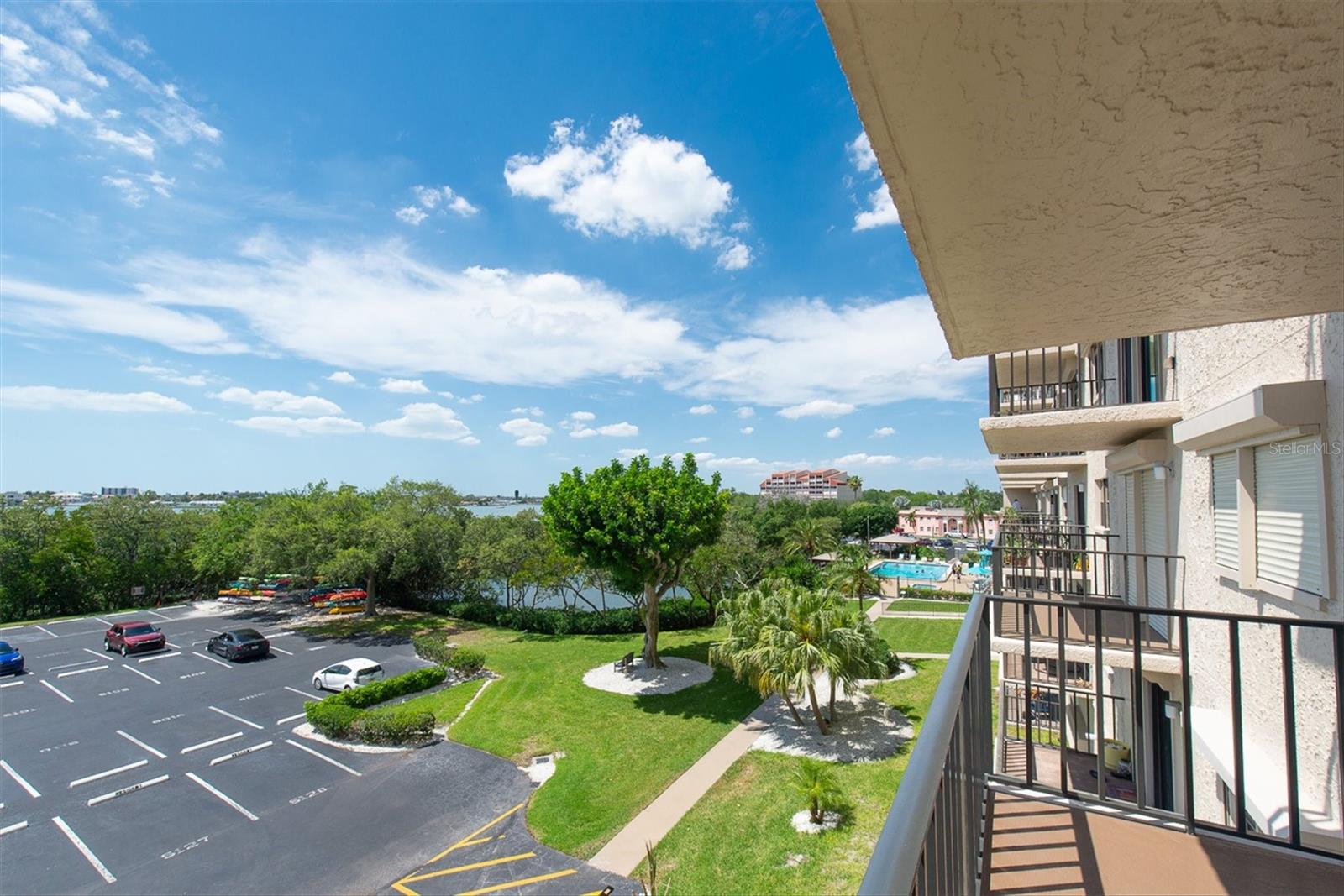 7050 SUNSET DR S #302, SOUTH PASADENA, FL, 33707