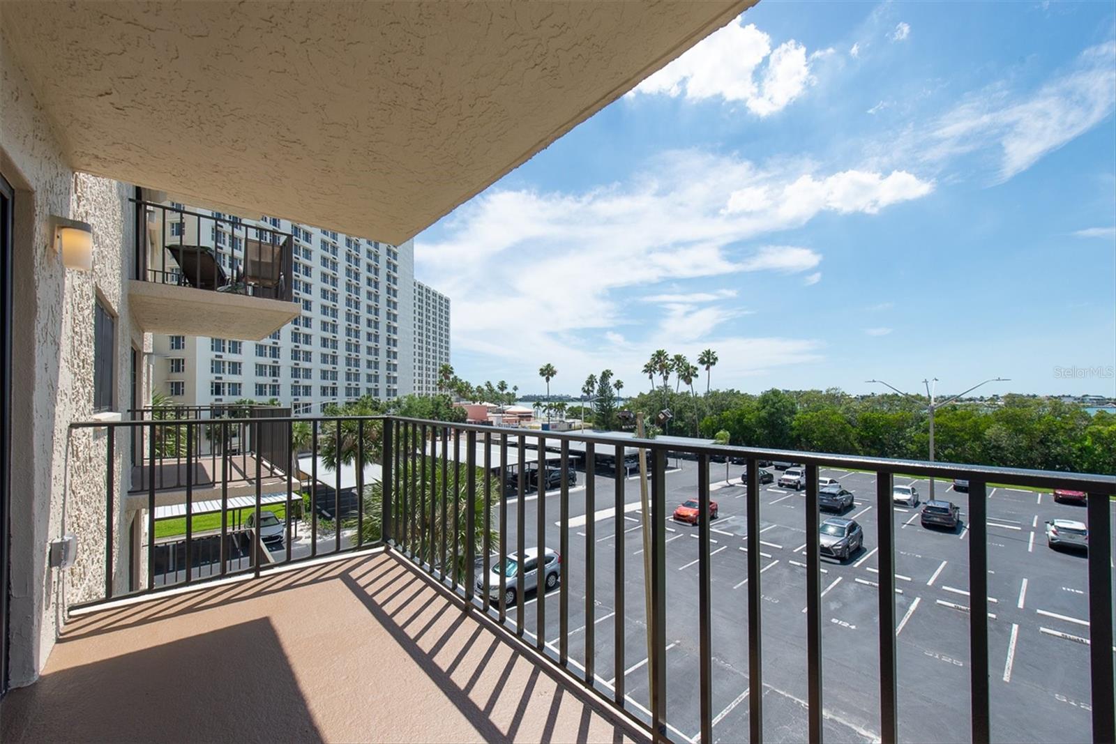 7050 SUNSET DR S #302, SOUTH PASADENA, FL, 33707