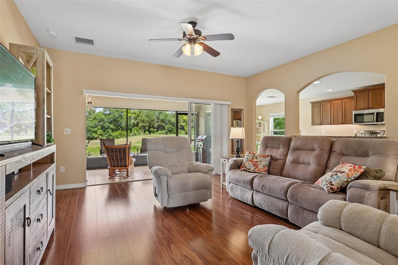 4025 ARLINGTON RIDGE BLVD, LEESBURG, FL, 34748