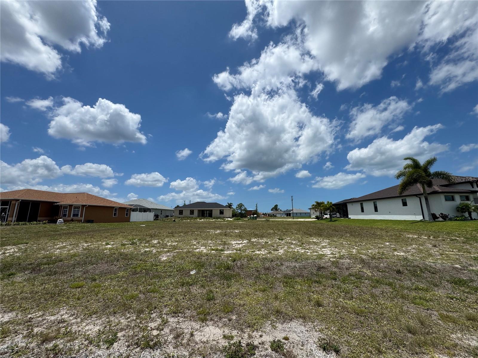2018 NW 33RD AVE, CAPE CORAL, FL, 33993