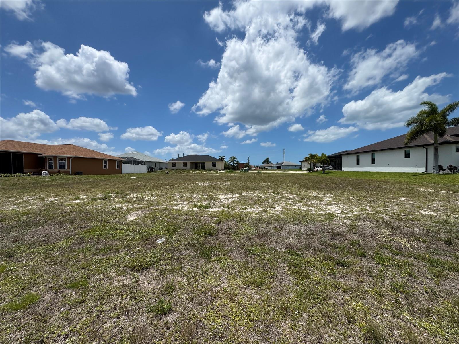 2018 NW 33RD AVE, CAPE CORAL, FL, 33993