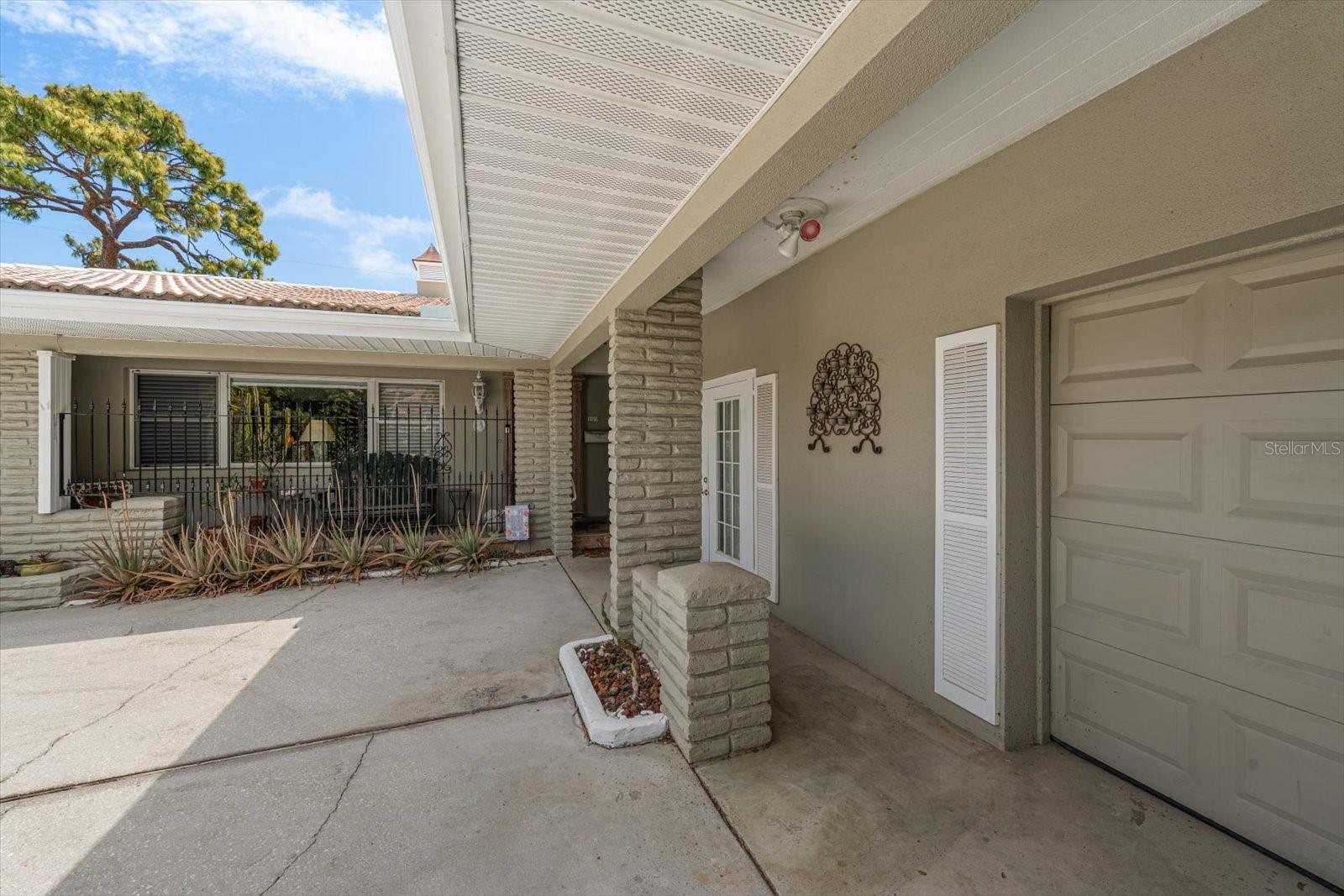 109 PONCE DE LEON BLVD, BELLEAIR, FL, 33756