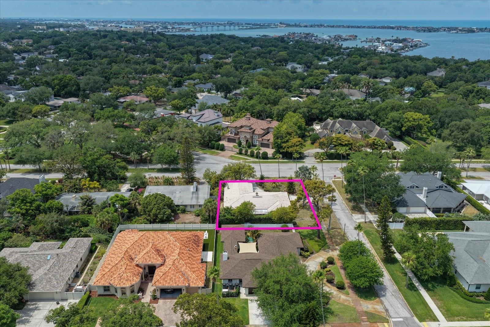 109 PONCE DE LEON BLVD, BELLEAIR, FL, 33756