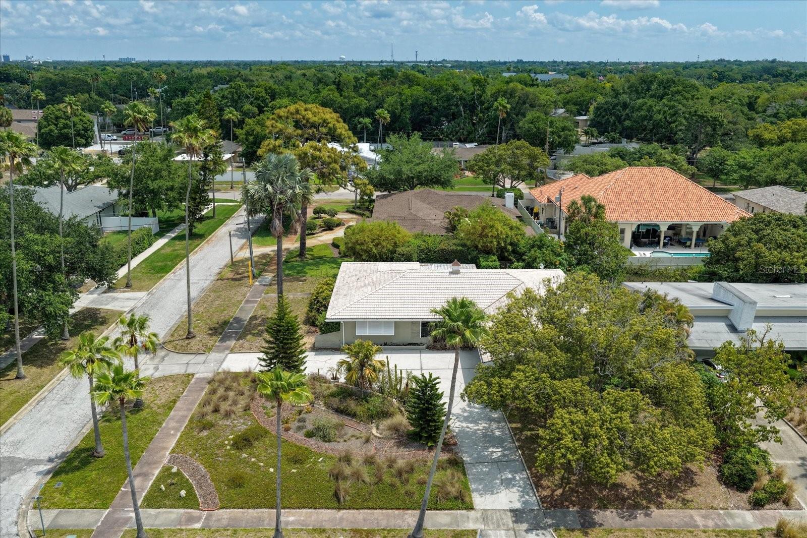 109 PONCE DE LEON BLVD, BELLEAIR, FL, 33756