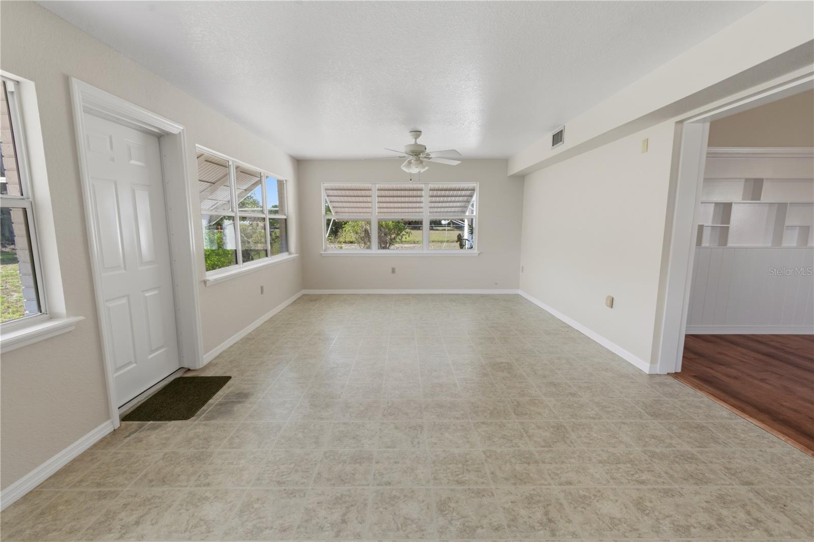 2425 BURNS AVE, LAKE WALES, FL, 33898