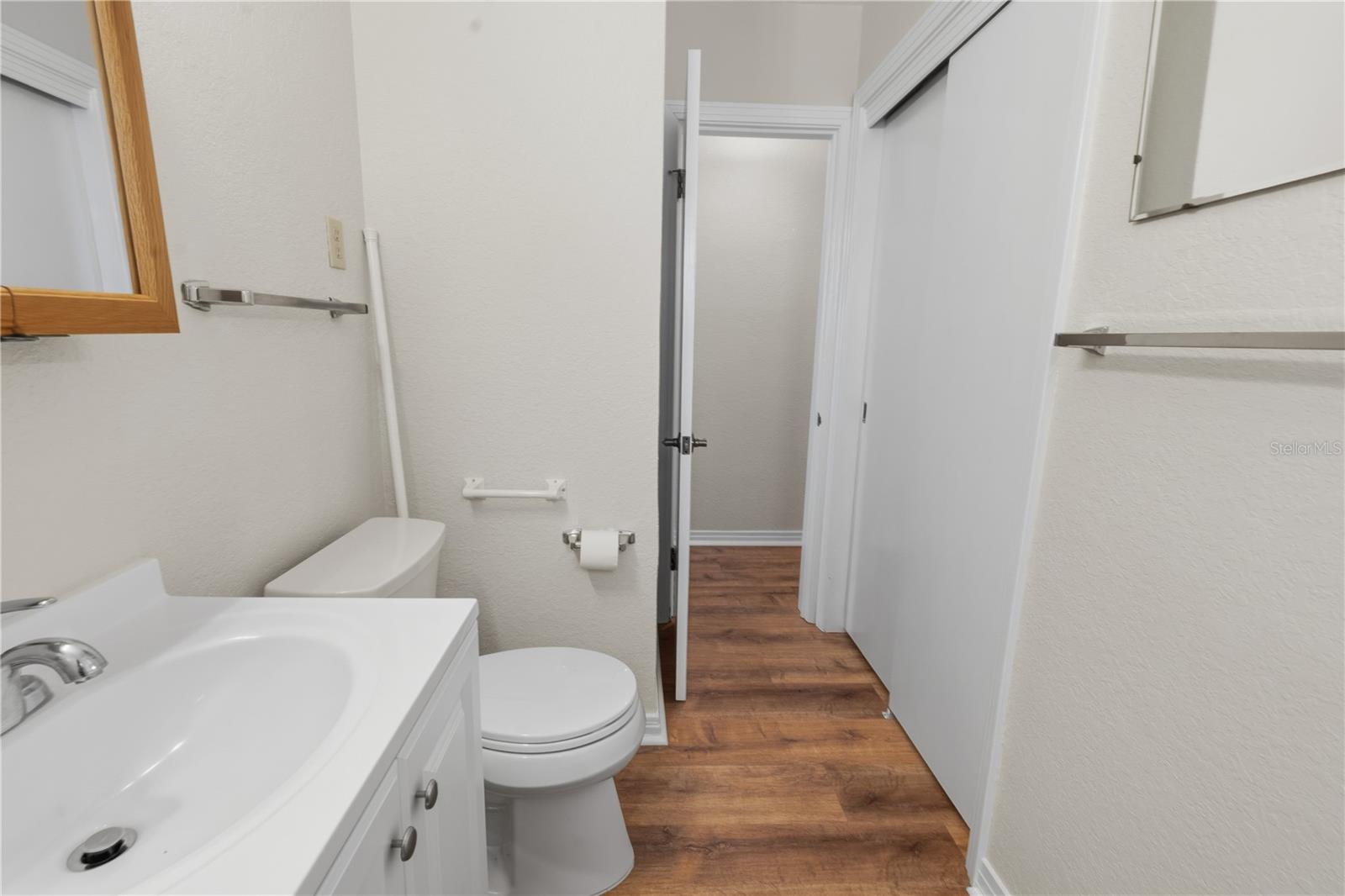 2425 BURNS AVE, LAKE WALES, FL, 33898