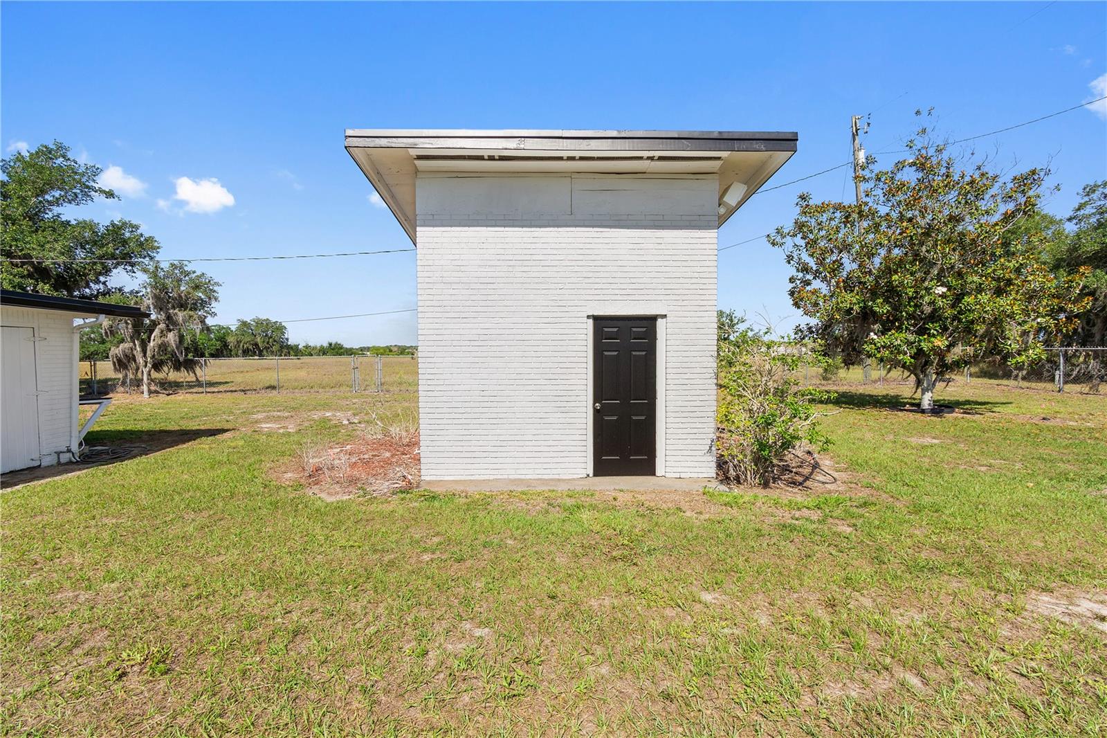 2425 BURNS AVE, LAKE WALES, FL, 33898