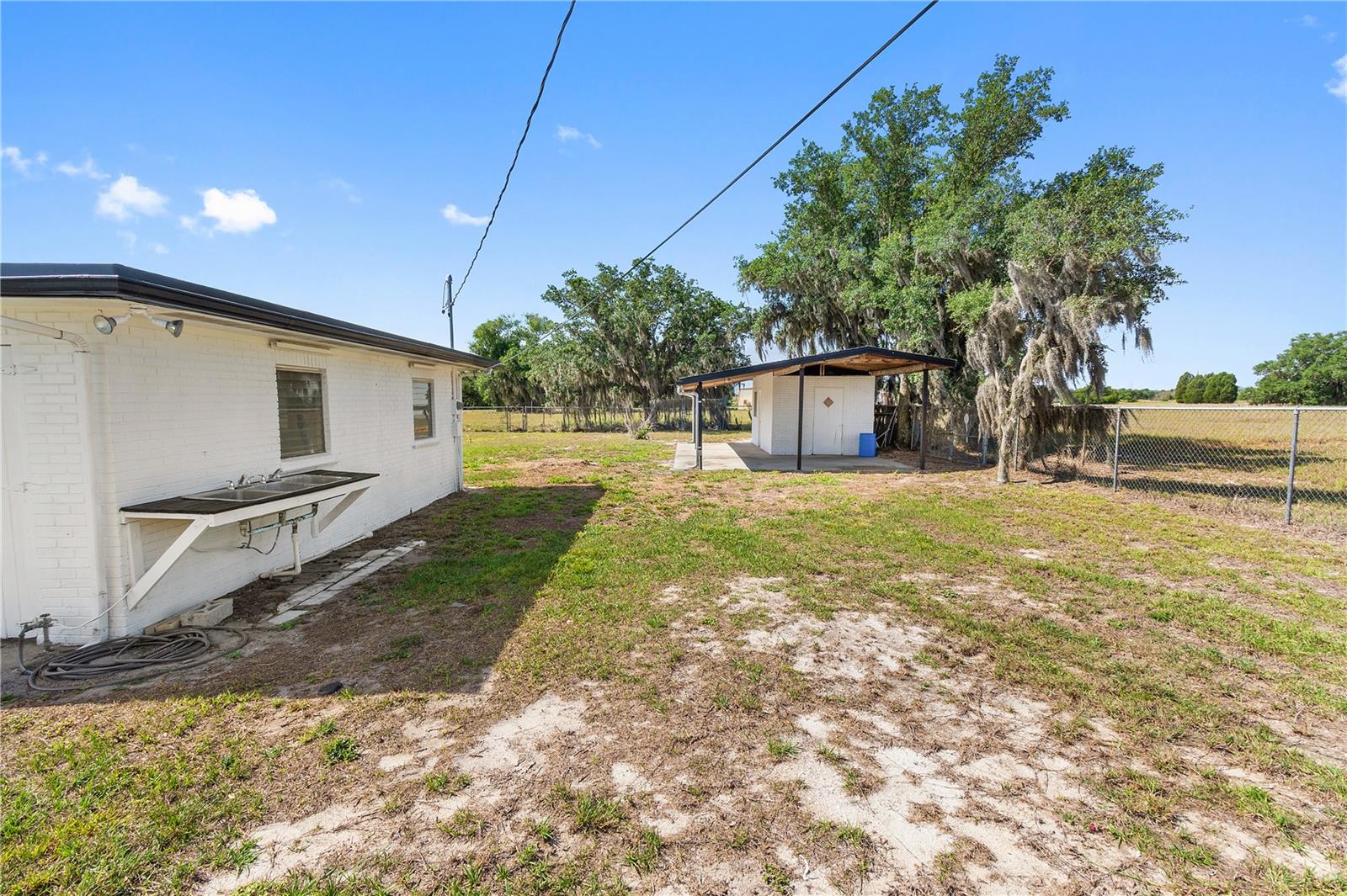2425 BURNS AVE, LAKE WALES, FL, 33898