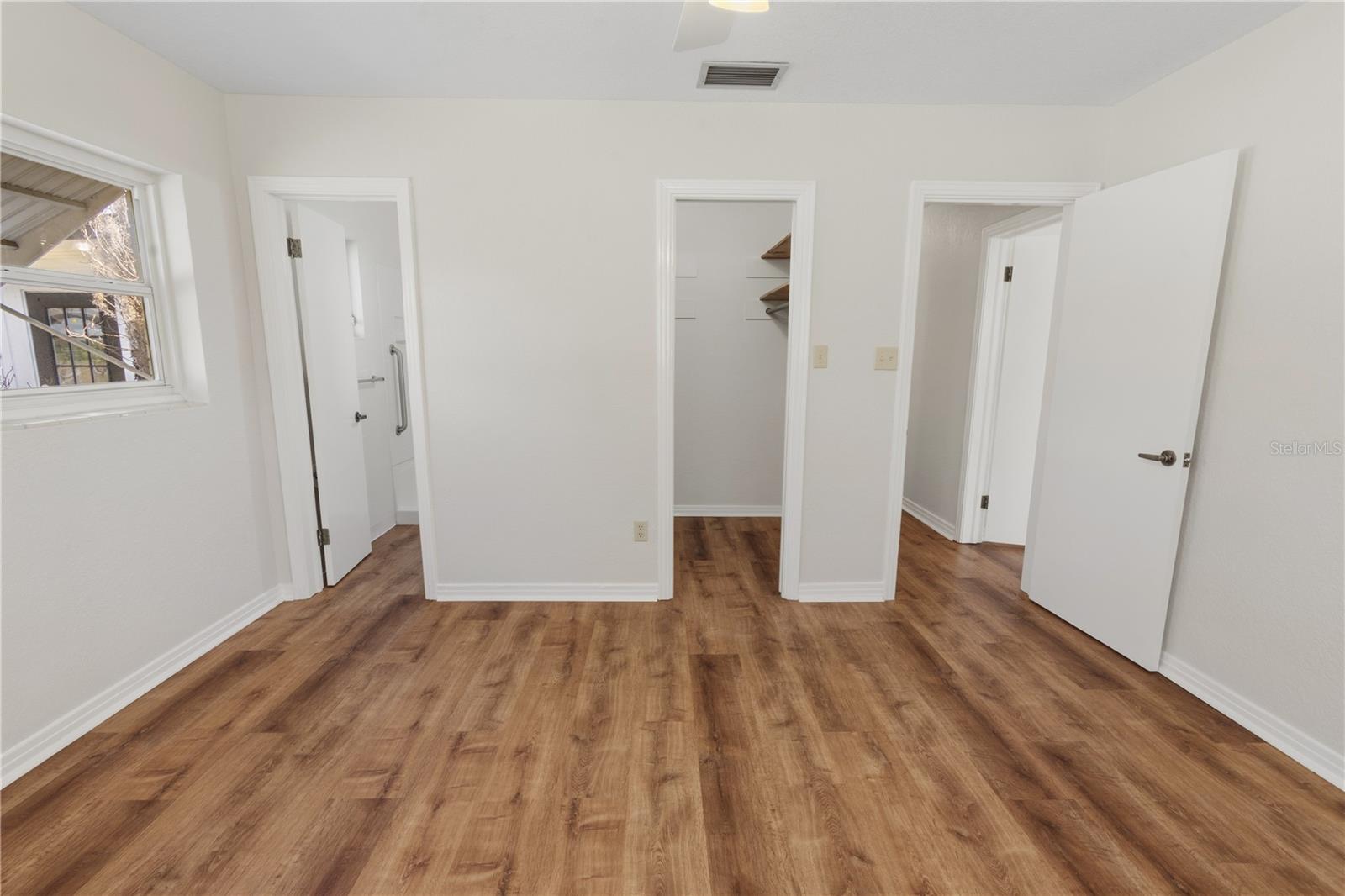 2425 BURNS AVE, LAKE WALES, FL, 33898