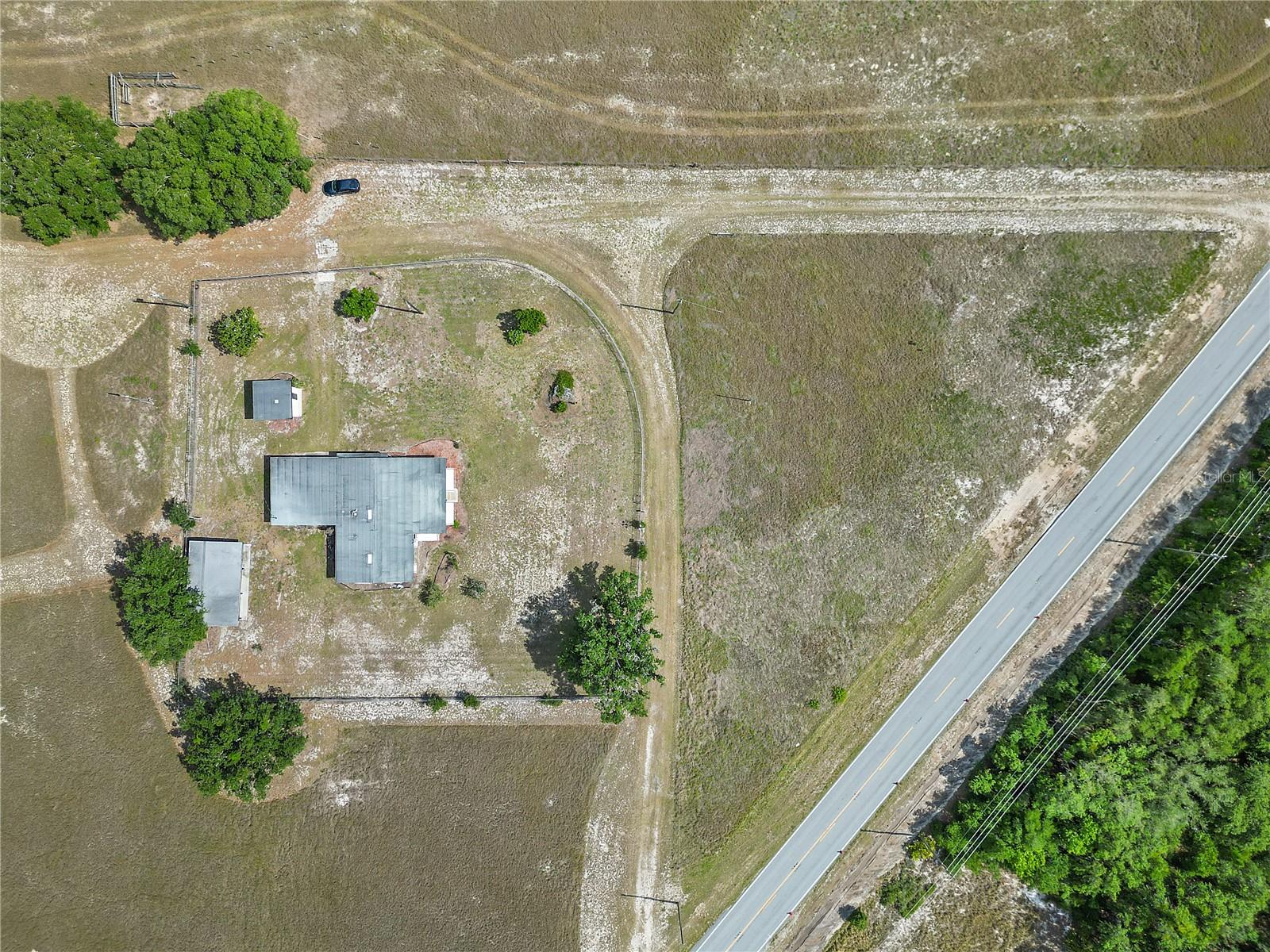 2425 BURNS AVE, LAKE WALES, FL, 33898