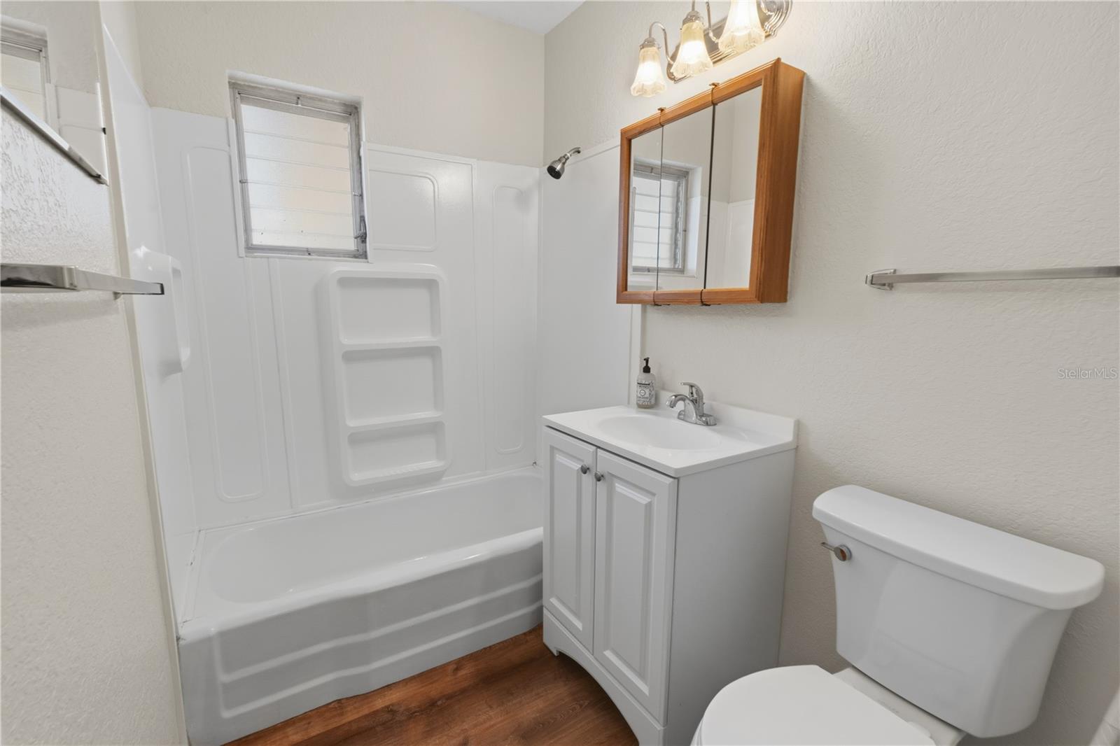 2425 BURNS AVE, LAKE WALES, FL, 33898