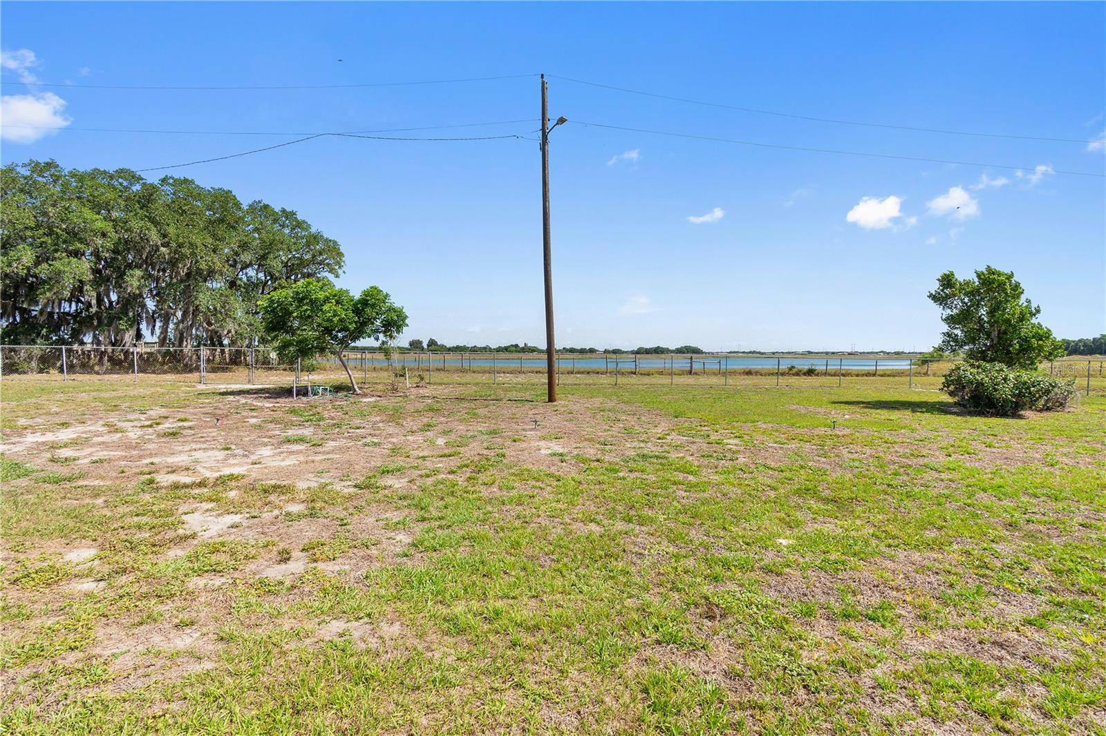 2425 BURNS AVE, LAKE WALES, FL, 33898