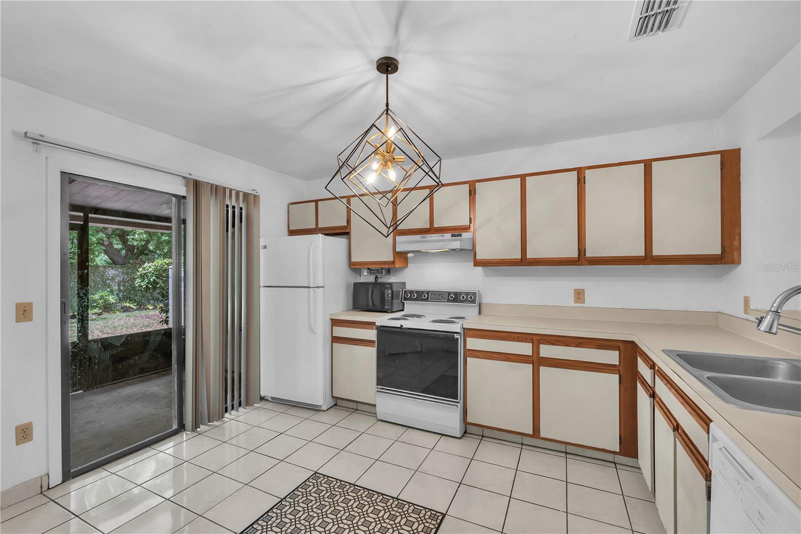 5100 BURCHETTE RD #1004, TAMPA, FL, 33647