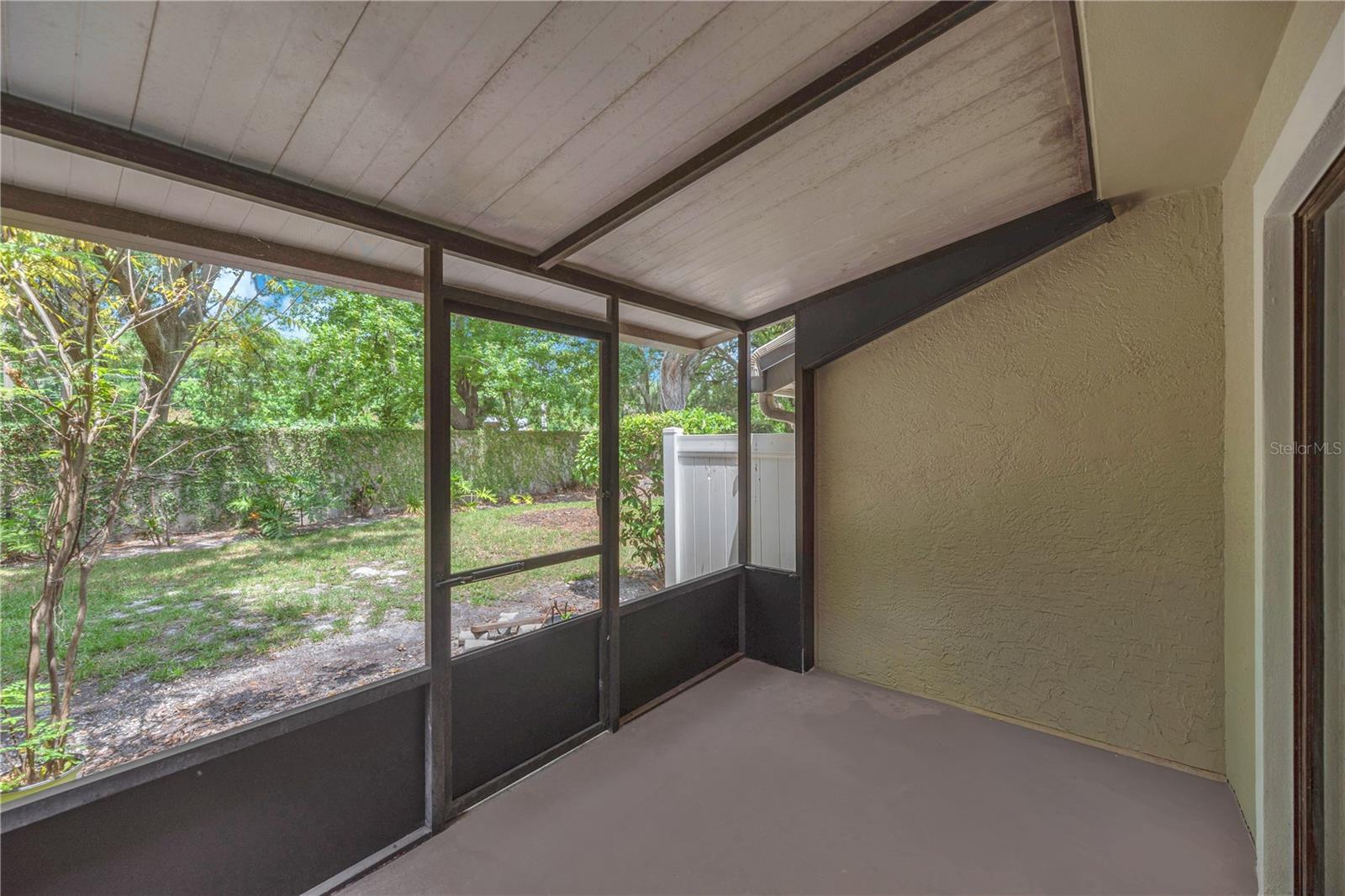 5100 BURCHETTE RD #1004, TAMPA, FL, 33647