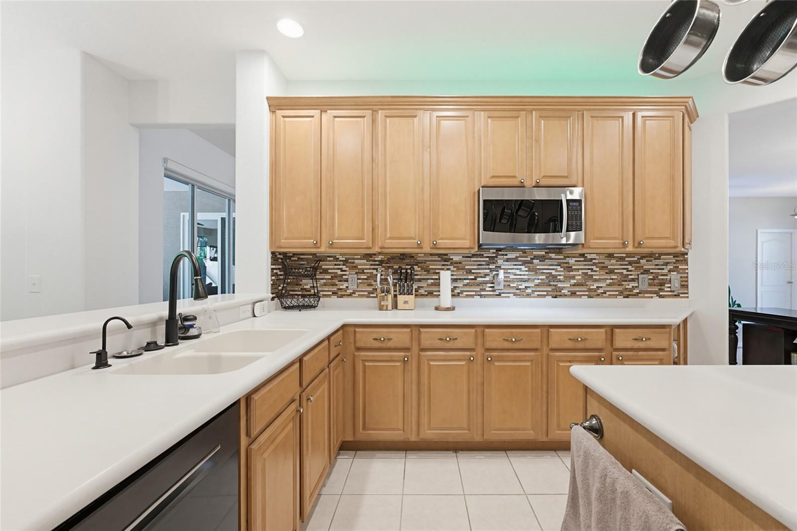 62 CAMELOT RIDGE DR, BRANDON, FL, 33511