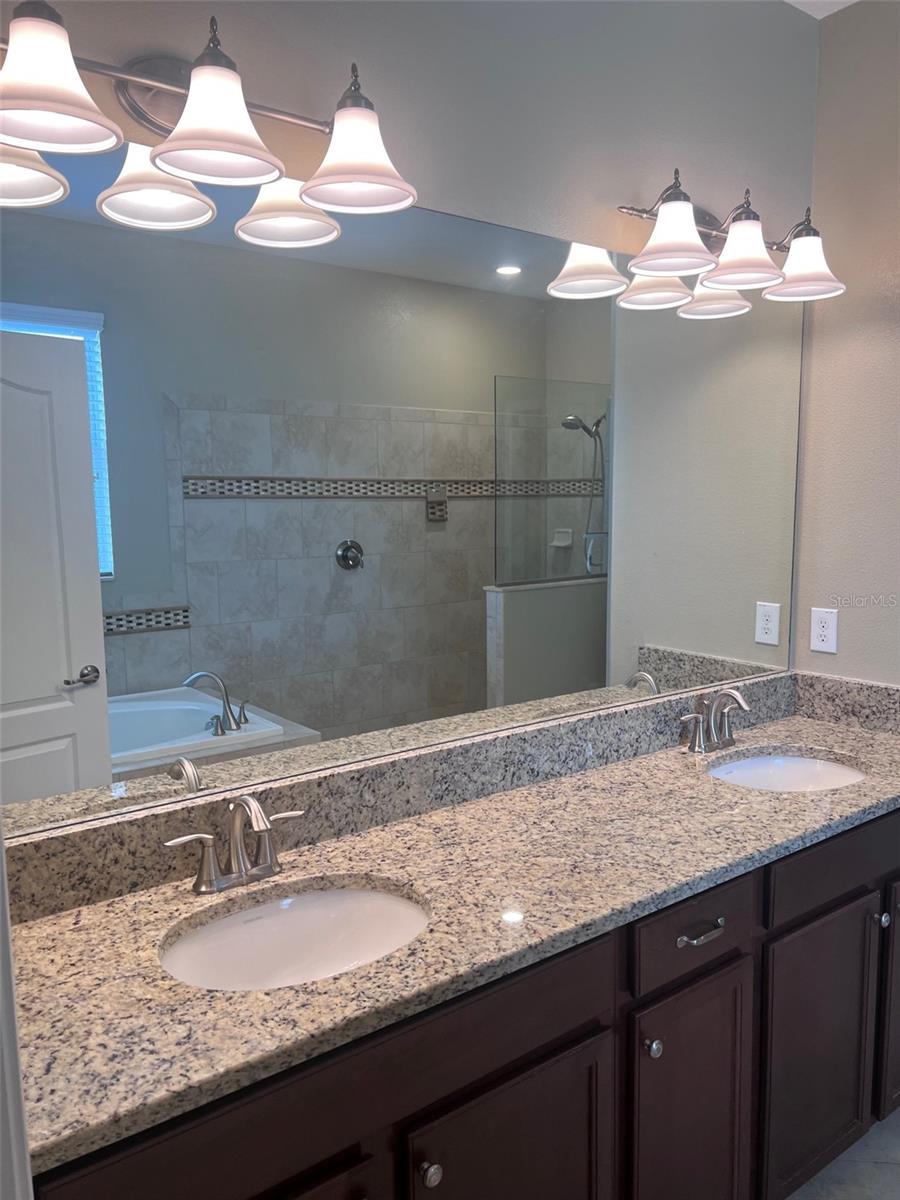 2502 CUMBERLAND CLIFF DR, RUSKIN, FL, 33570