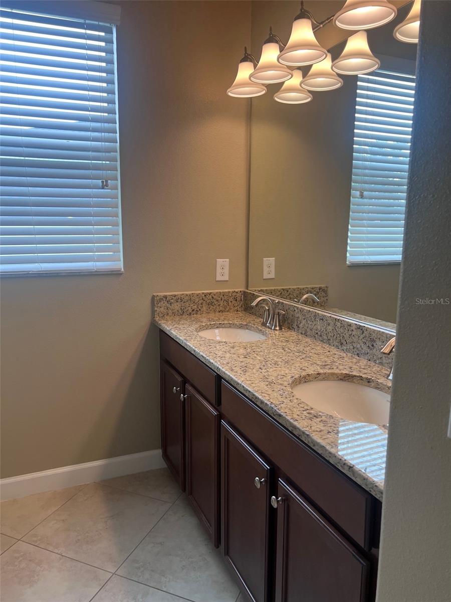 2502 CUMBERLAND CLIFF DR, RUSKIN, FL, 33570