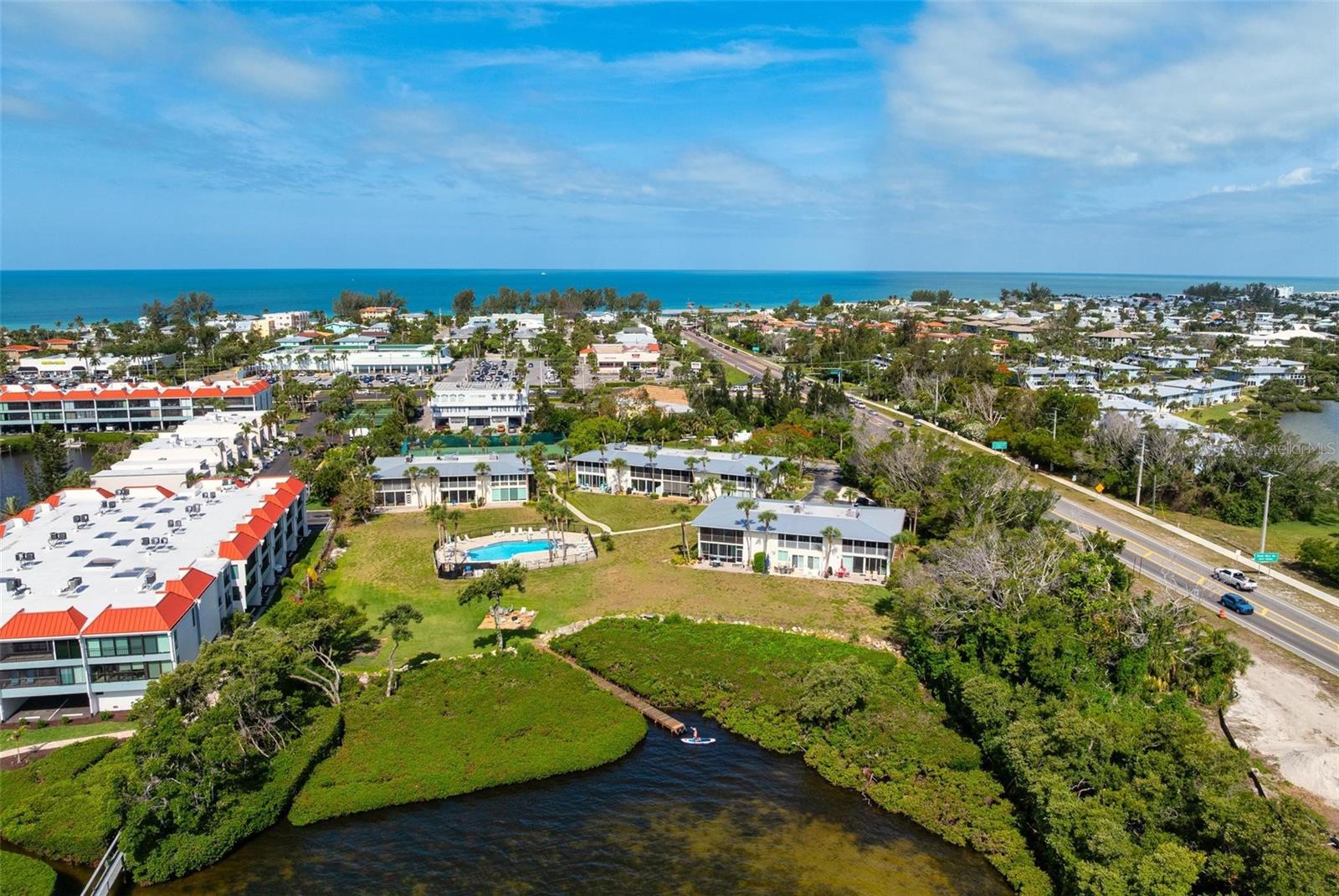 711 MANATEE AVE, HOLMES BEACH, FL, 34217