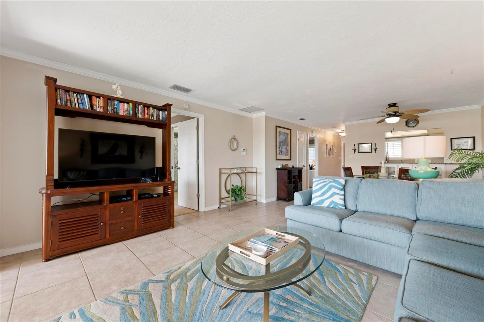 711 MANATEE AVE, HOLMES BEACH, FL, 34217