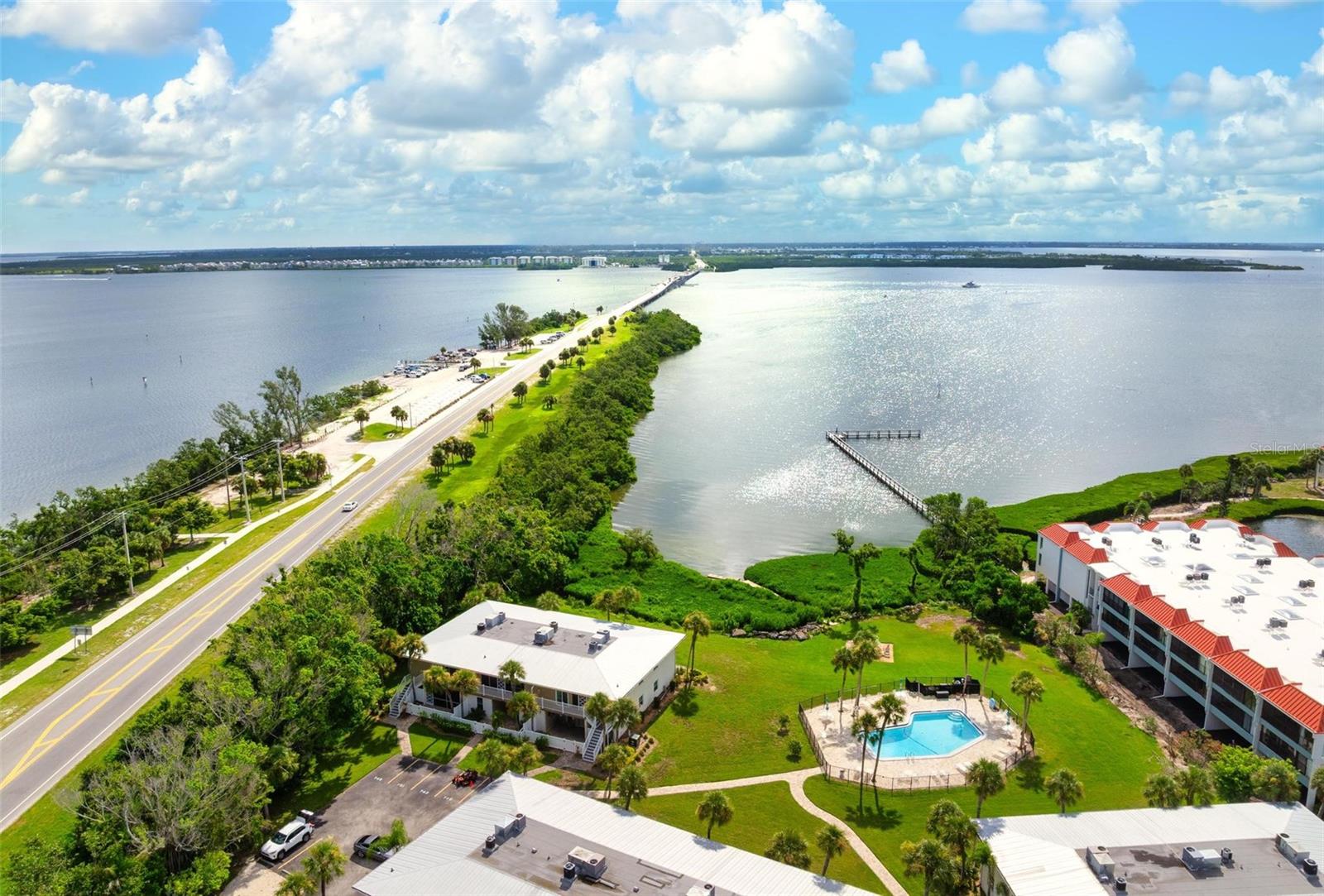 711 MANATEE AVE, HOLMES BEACH, FL, 34217