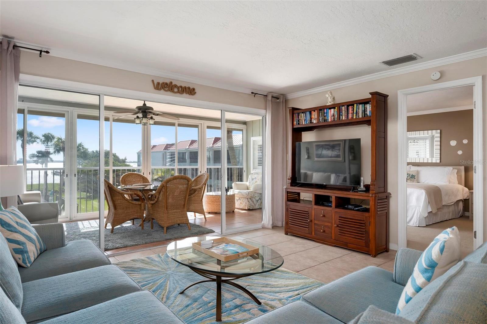 711 MANATEE AVE, HOLMES BEACH, FL, 34217