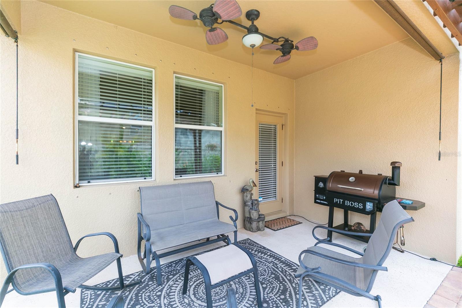 7017 FEATHER WOOD DR, SUN CITY CENTER, FL, 33573