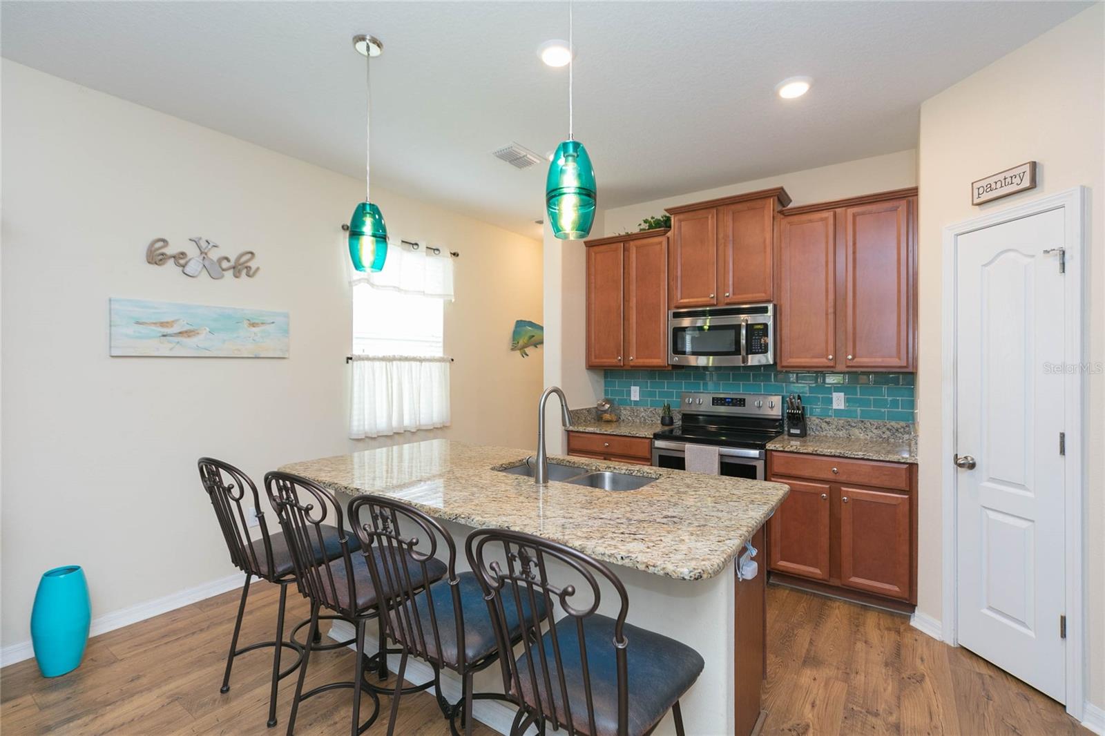 7017 FEATHER WOOD DR, SUN CITY CENTER, FL, 33573