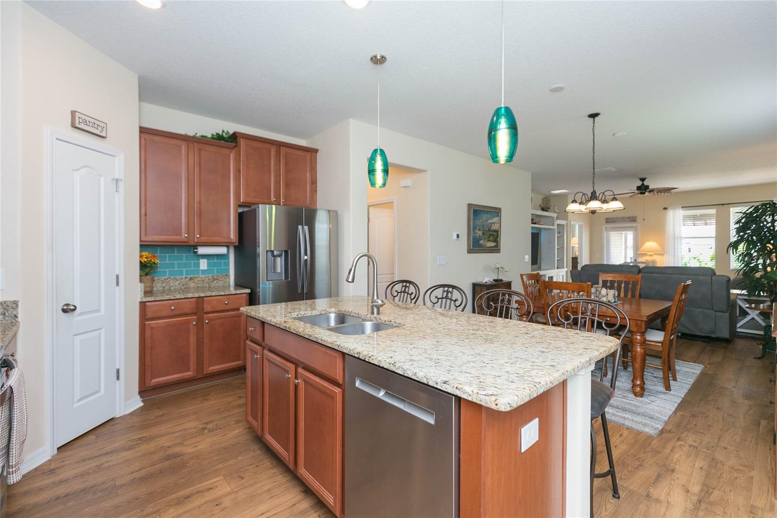 7017 FEATHER WOOD DR, SUN CITY CENTER, FL, 33573