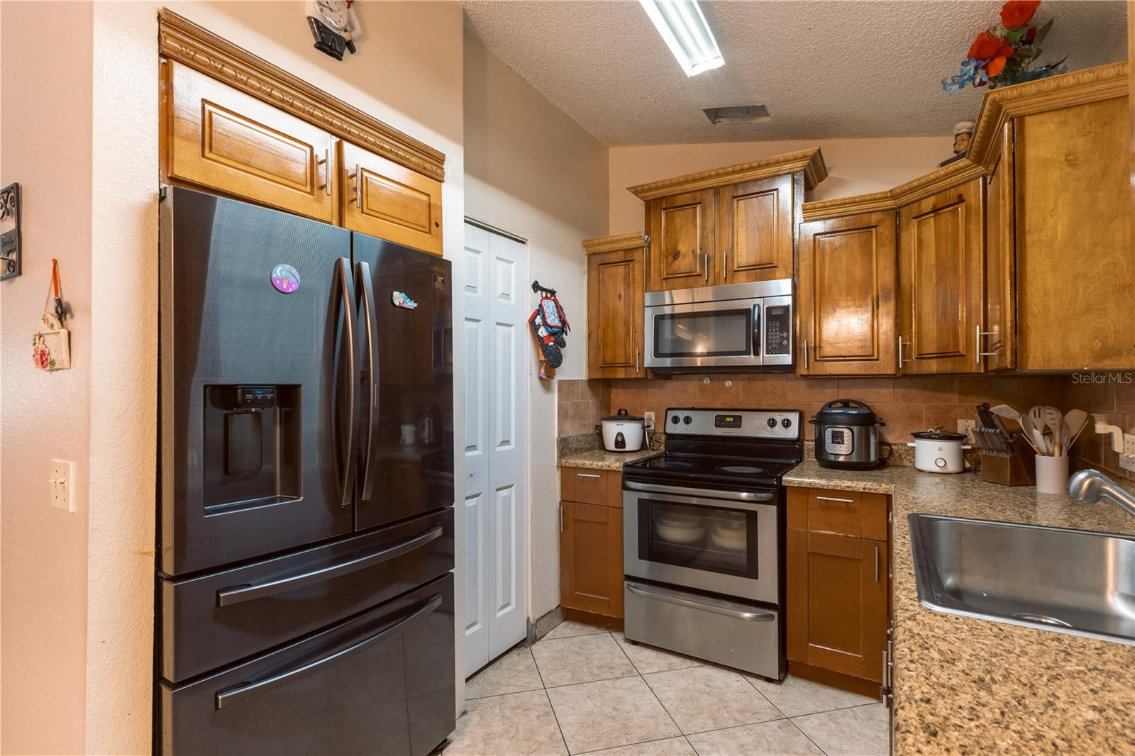 1240 CLARION CIR, DELTONA, FL, 32738