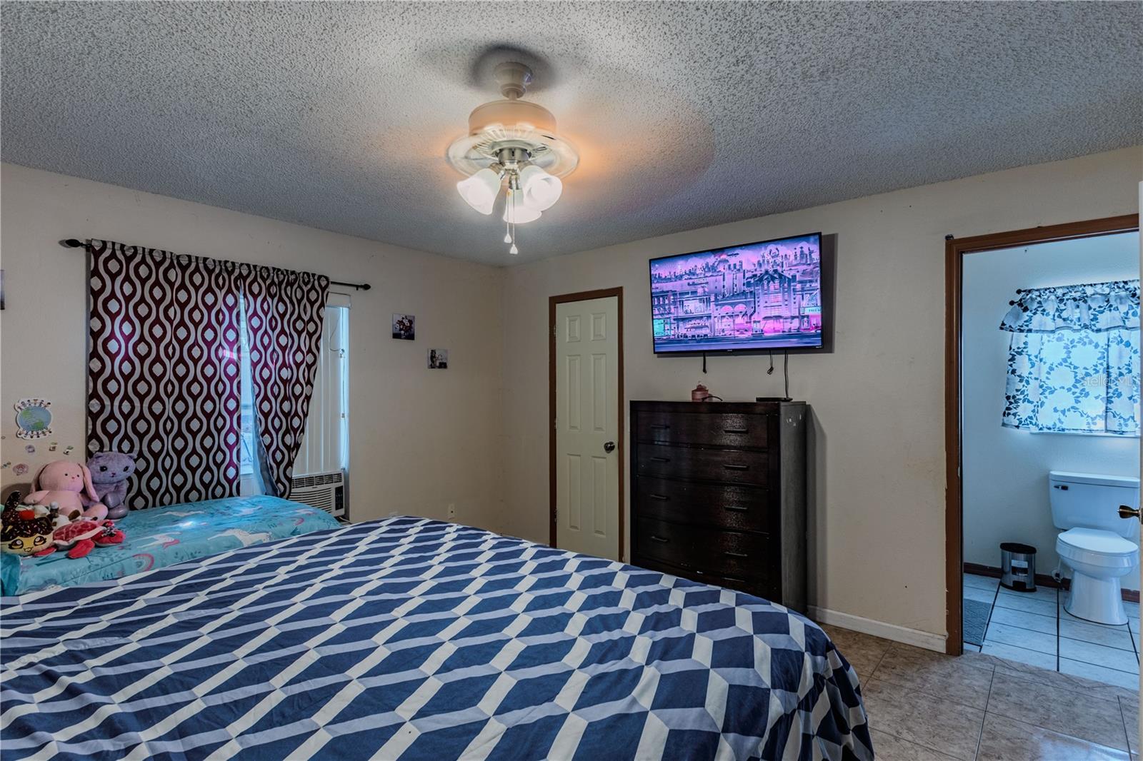 1240 CLARION CIR, DELTONA, FL, 32738