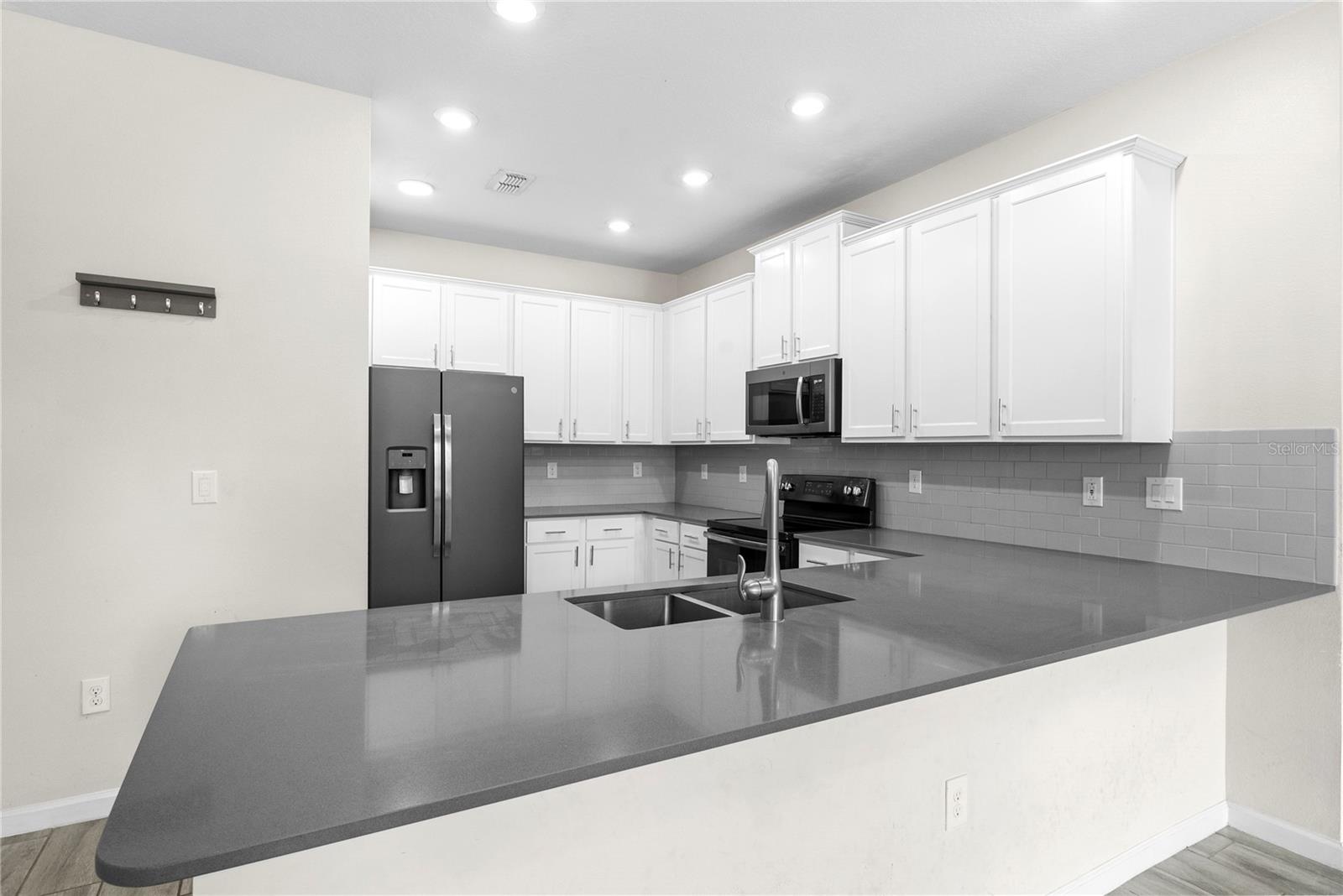 9812 RED EAGLE DR, ORLANDO, FL, 32825